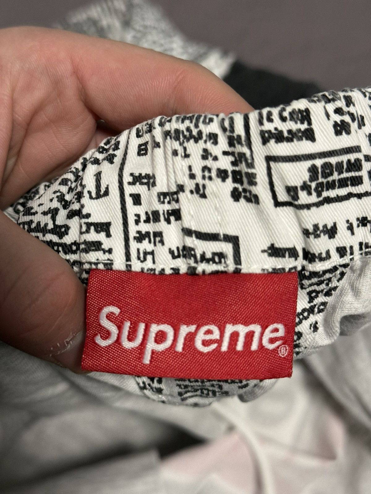 Supreme Supreme newsprint pant jogger Size US 34 / EU 50 - 4 Thumbnail