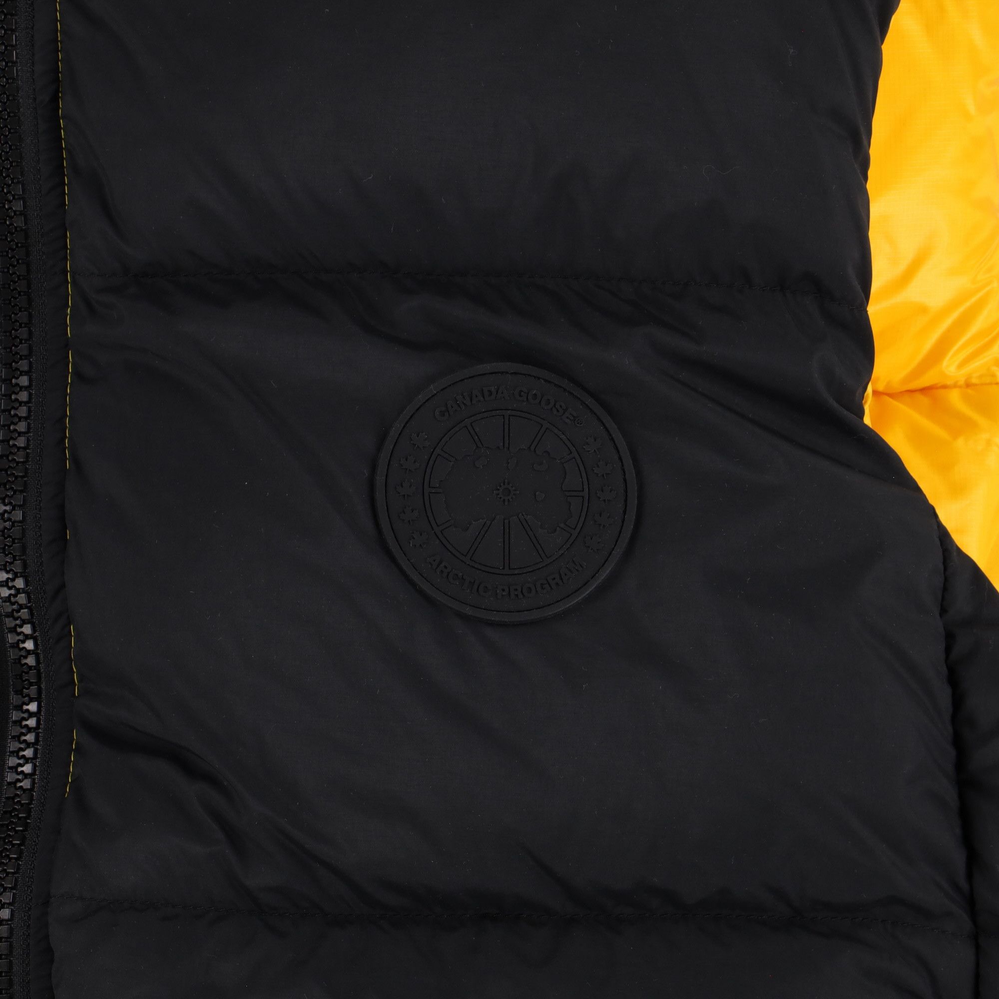 ANGEL CHEN × Canada Goose Black and Yellow Reversible Bayan Puffer Vest Size US XS / EU 42 / 0 - 7 Thumbnail