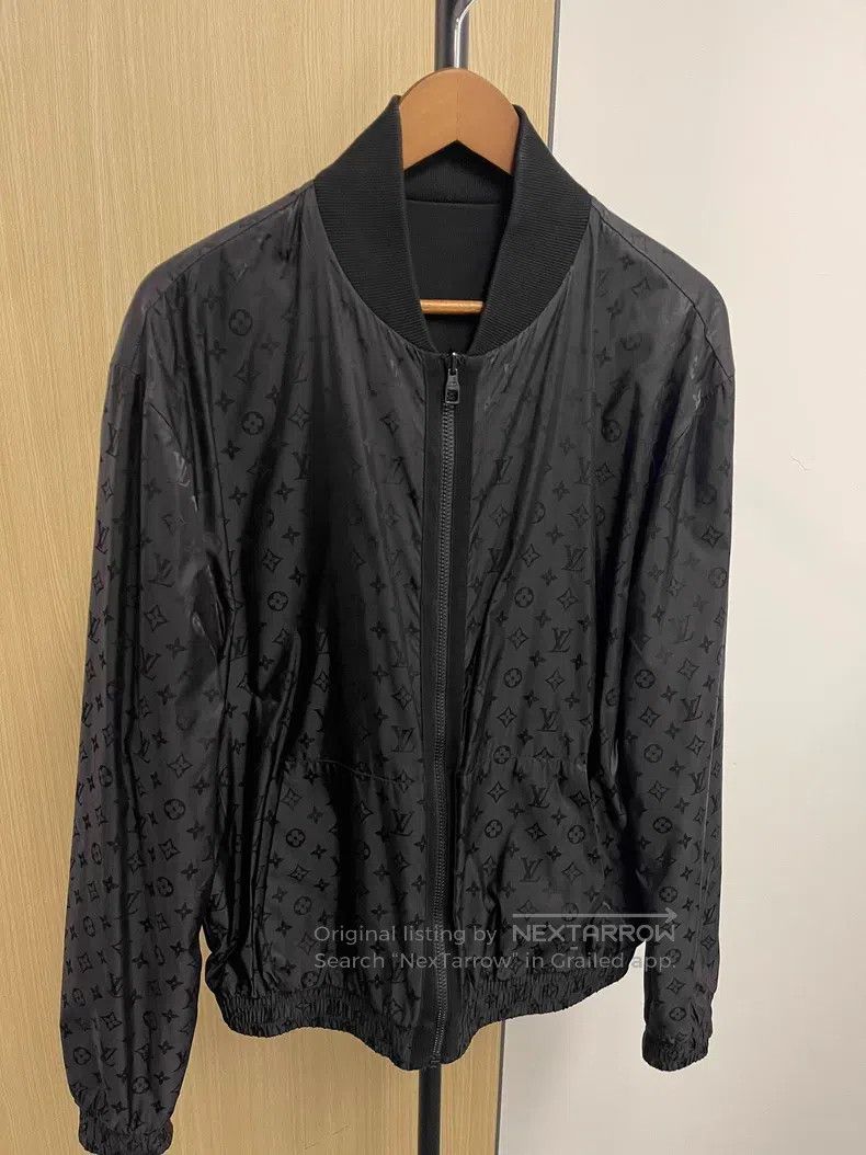 Louis Vuitton Louis Vuitton Black full logo reversible jacket Size US L / EU 52-54 / 3 - 1 Thumbnail