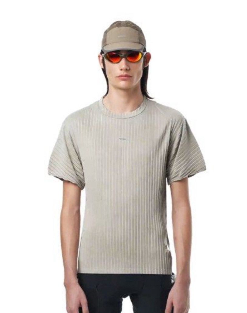Satisfy Satisfy pleated auralite mineral dune SS tee Size US XL / EU 56 / 4 - 1 Thumbnail