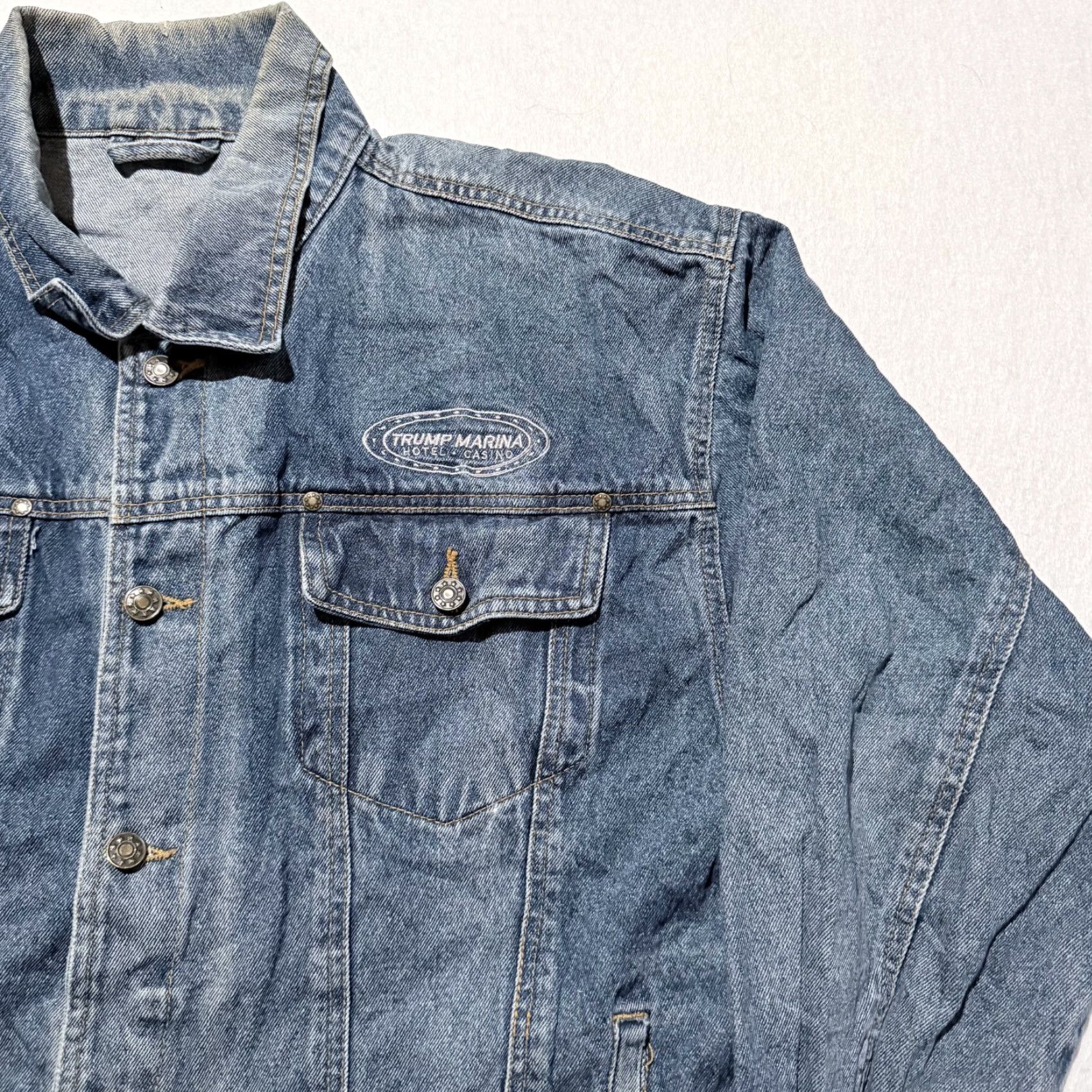Vintage VINTAGE Trump Marina Hotel Casino Trucker Jacket Men Blue Denim Retro Y2K Large Size US L / EU 52-54 / 3 - 4 Thumbnail