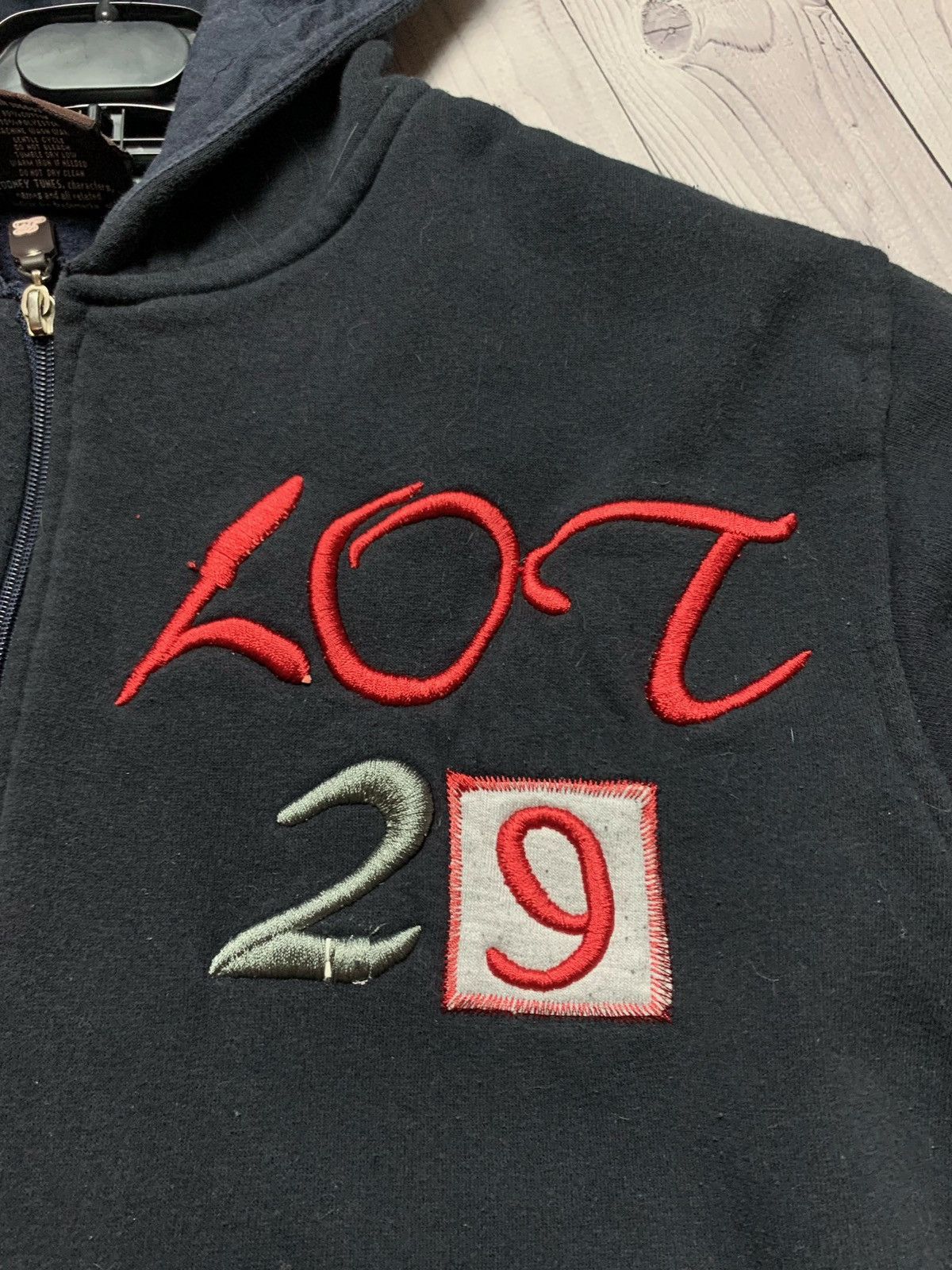 Japanese Brand × Vintage Lot 29 vintage zip up hoodie bunny tunes Size S Size US S / EU 44-46 / 1 - 7 Thumbnail