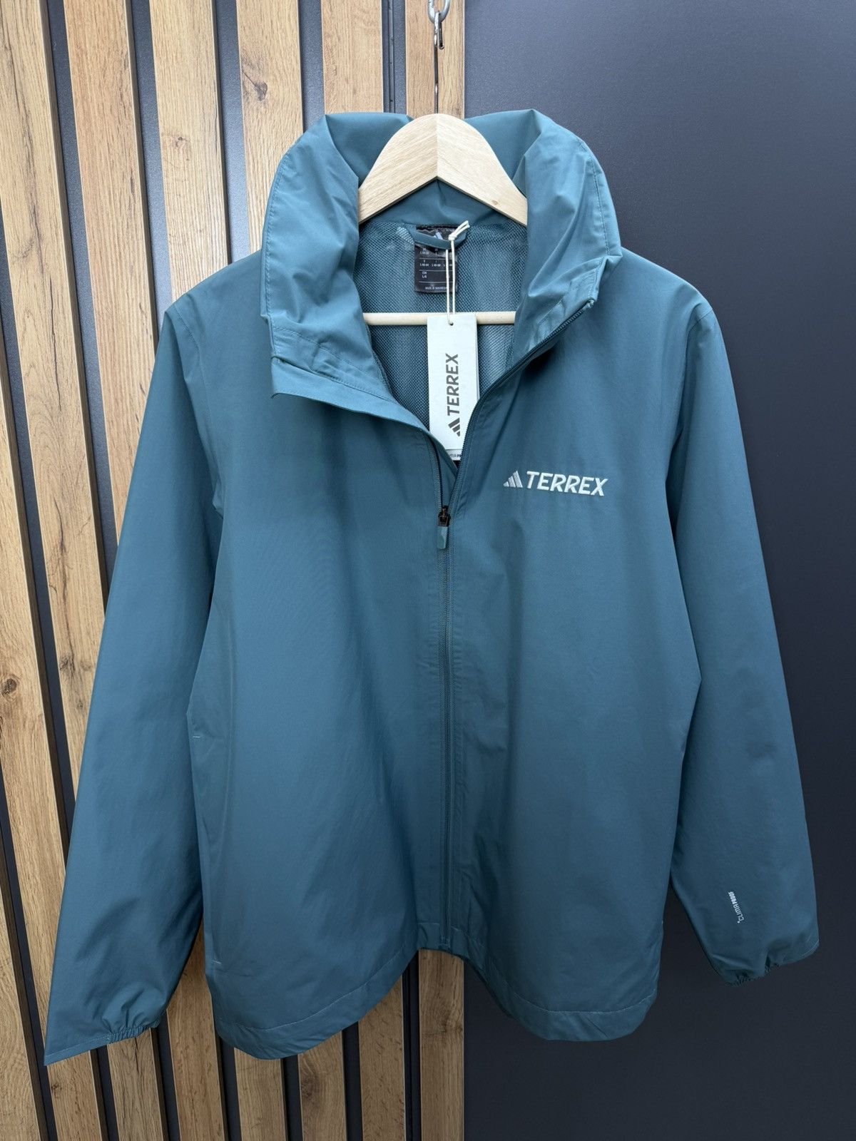 Adidas Adidas Terrex Multi Essential 2L Rain Jacket Green Women’s Size L / US 10 / IT 46 - 5 Thumbnail