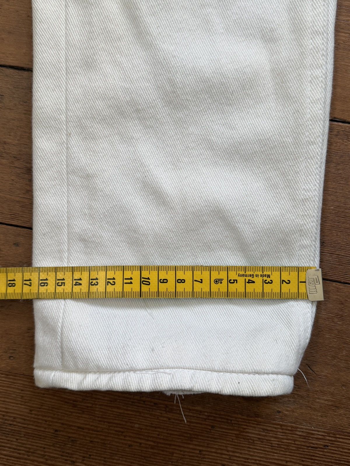 April 77 april77 dictator jeans stroke white 30 april 77 Size US 30 / EU 46 - 8 Thumbnail