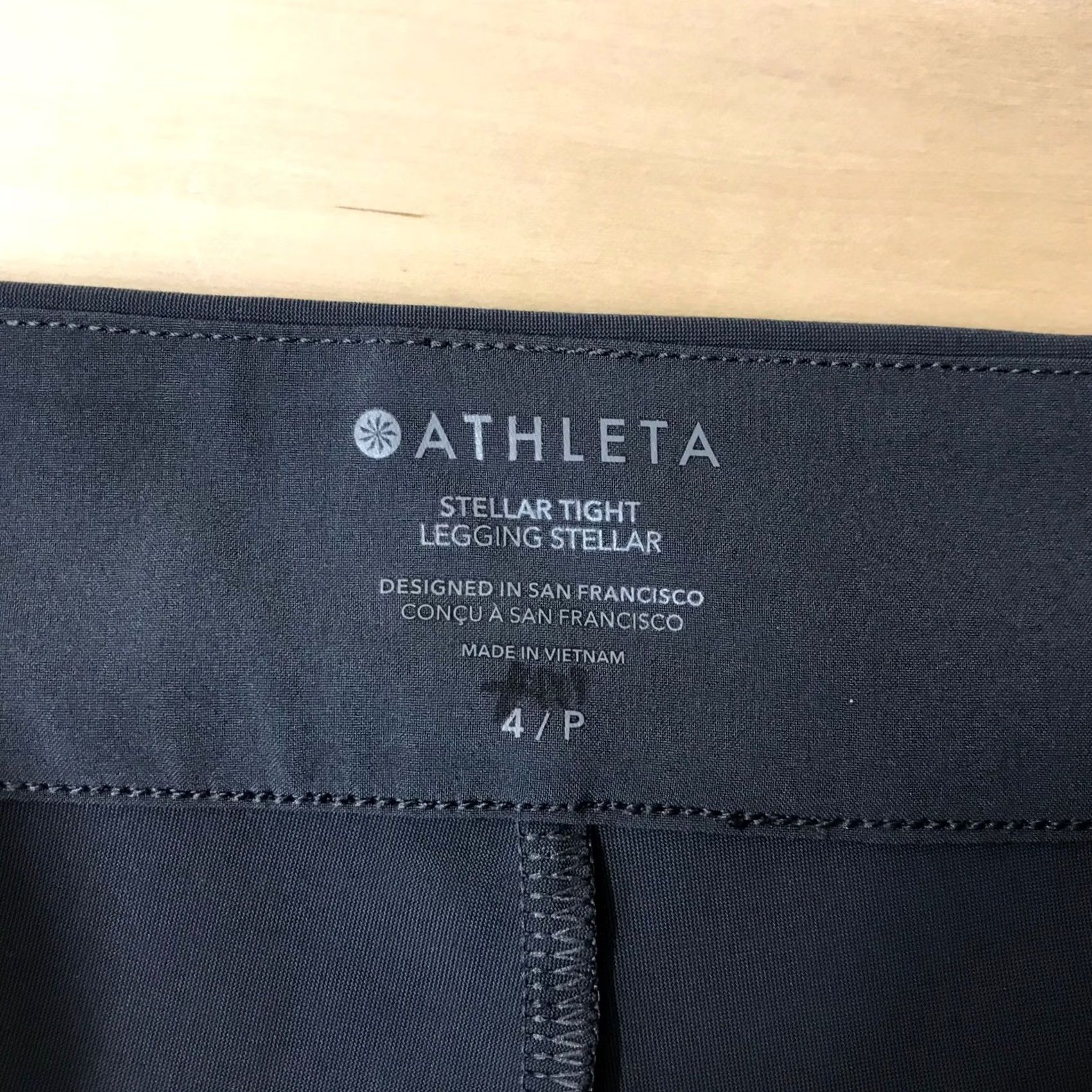 Athleta Athleta Be Free Stellar Tight Legging Black Women's 4P Pants Slim Yoga Ankle Skinny Pull On Slit Wedding? Size 27" / US 4 / IT 40 - 7 Thumbnail