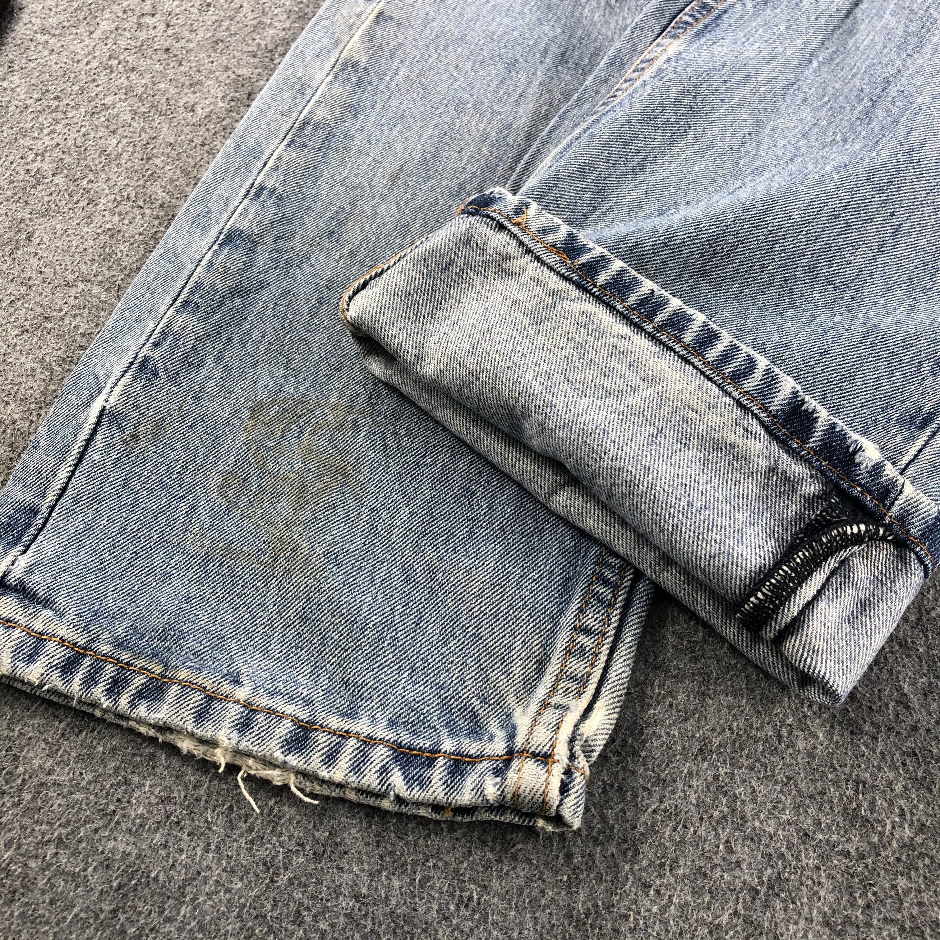 Levi's Vintage Levis 505 Light Wash Jeans- J1322 Size US 33 - 7 Thumbnail