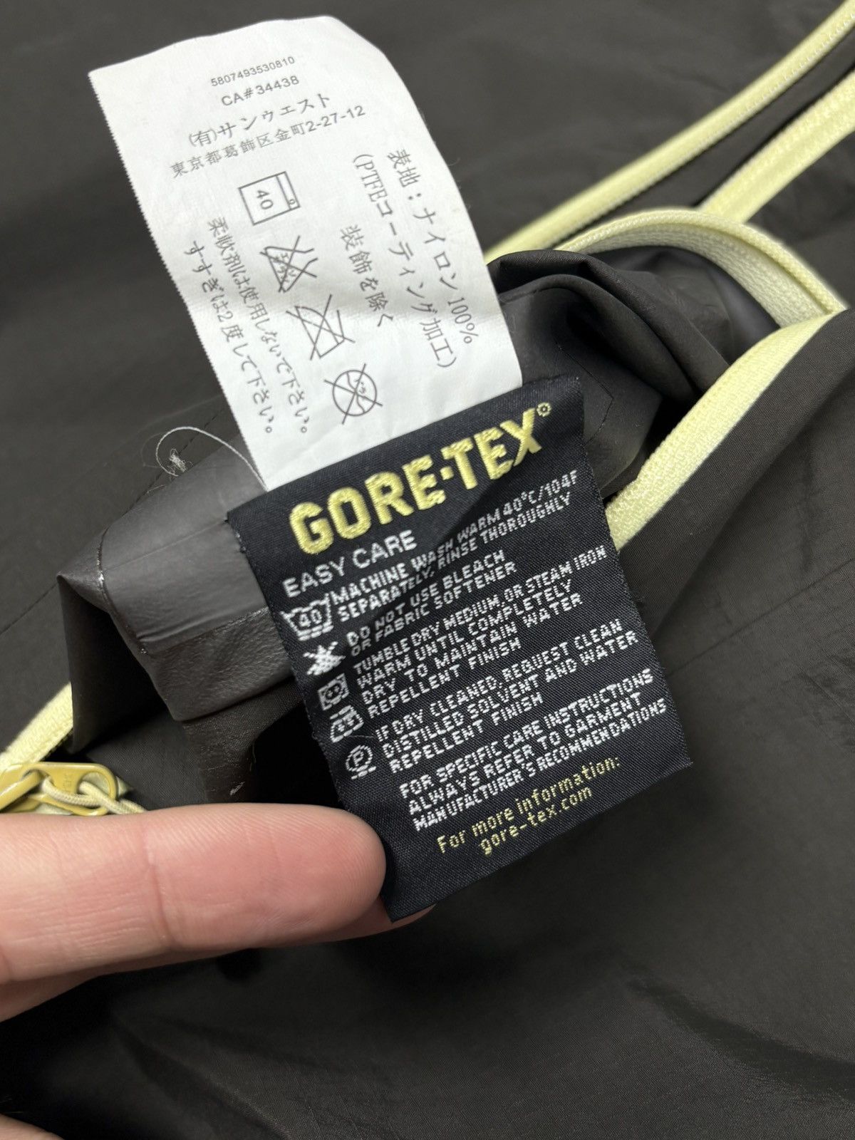 Arc'teryx Arc’Teryx Gore-Tex Paclite Shell Jacket Dark Green Size S / US 4 / IT 40 - 23 Thumbnail