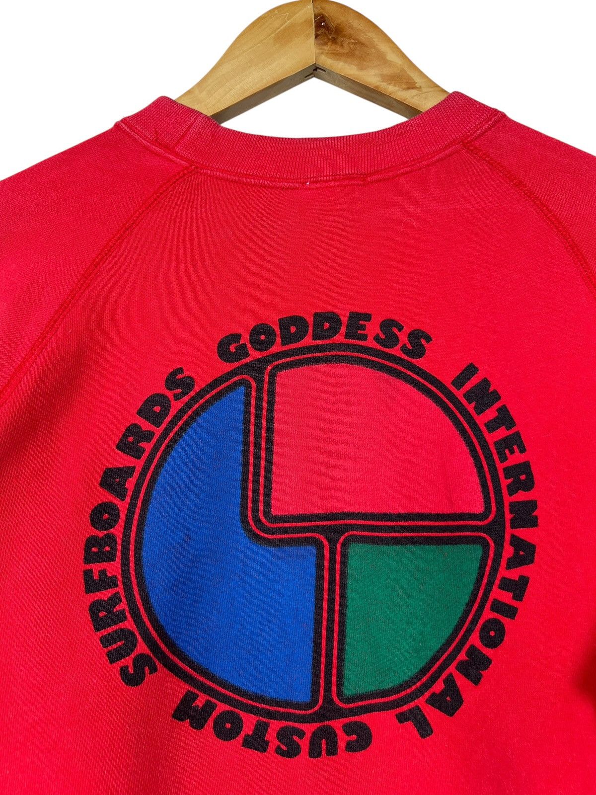 Vintage Vintage Custom Surfboards Goddess International Sweatshirt Size US S / EU 44-46 / 1 - 4 Thumbnail