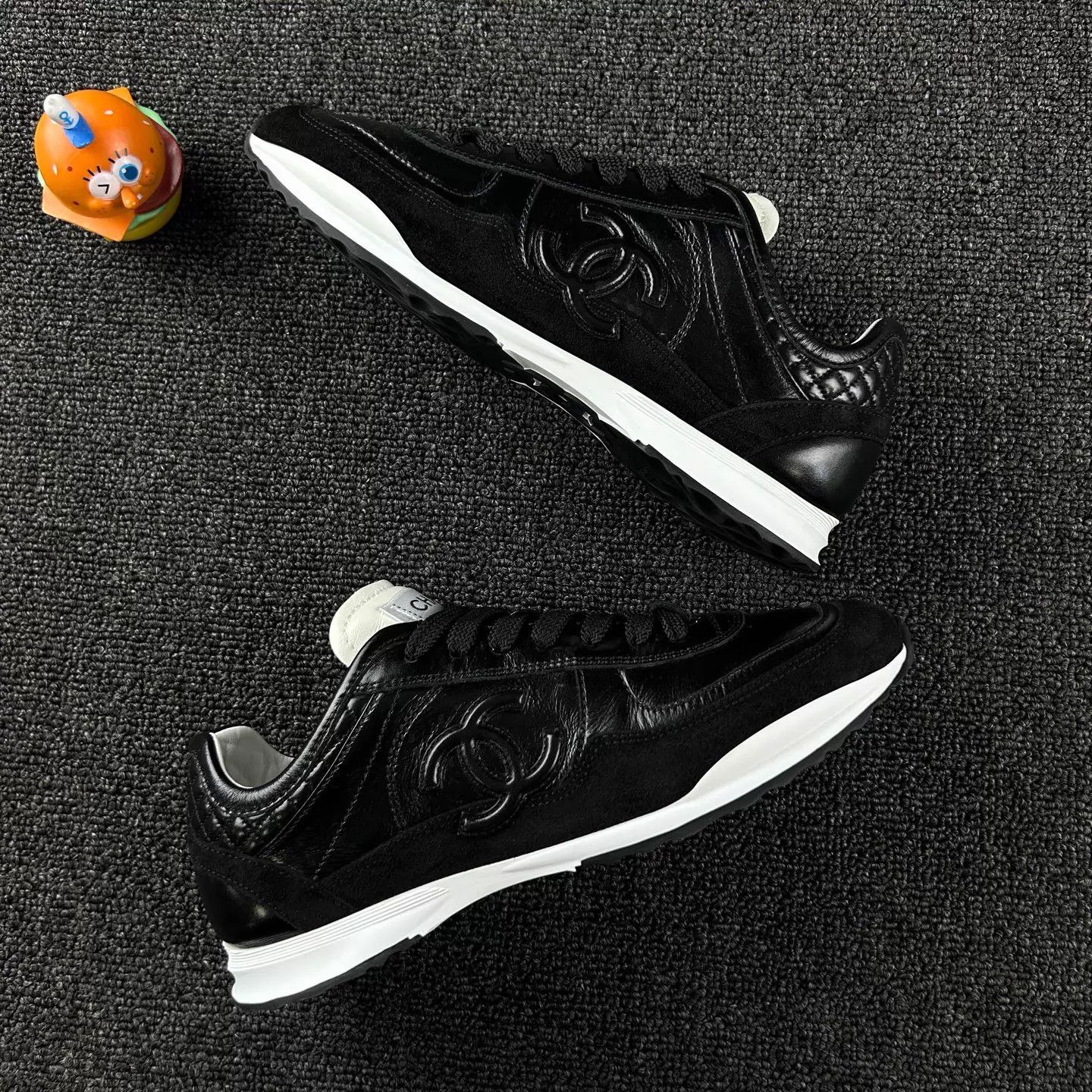 Chanel Chanel 25P Black Deertrainers 35.5 Size US 5 / IT 35 - 4 Thumbnail