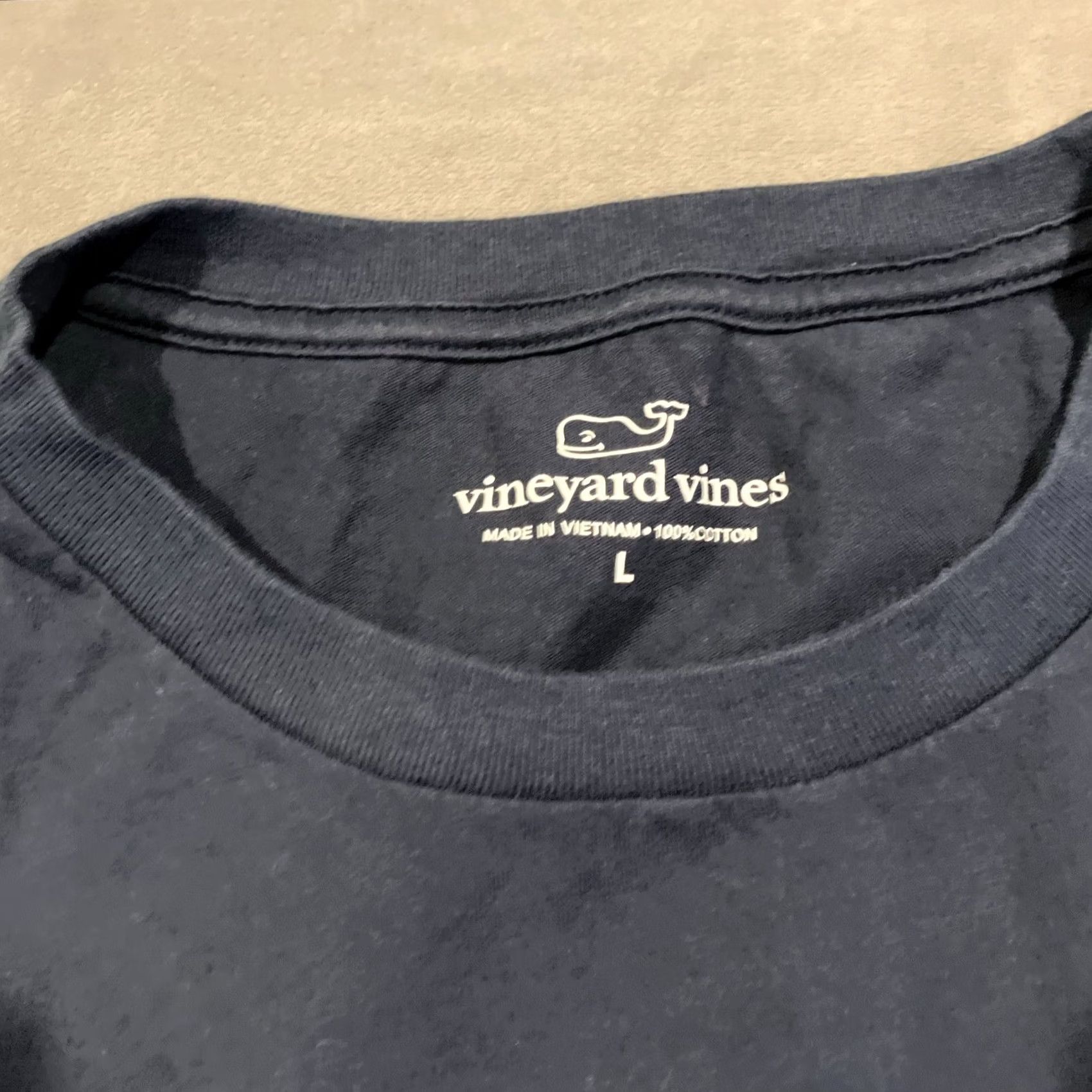 Vineyard Vines Vineyard Vines KISS ME IM IRISH Long Sleeve Crew Neck Pocket T Shirt L Men Blue Size US L / EU 52-54 / 3 - 4 Thumbnail