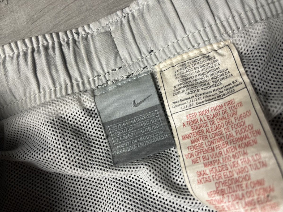 Nike Vintage Nike Shorts swimming size Medium Size US 32 / EU 48 - 3 Thumbnail