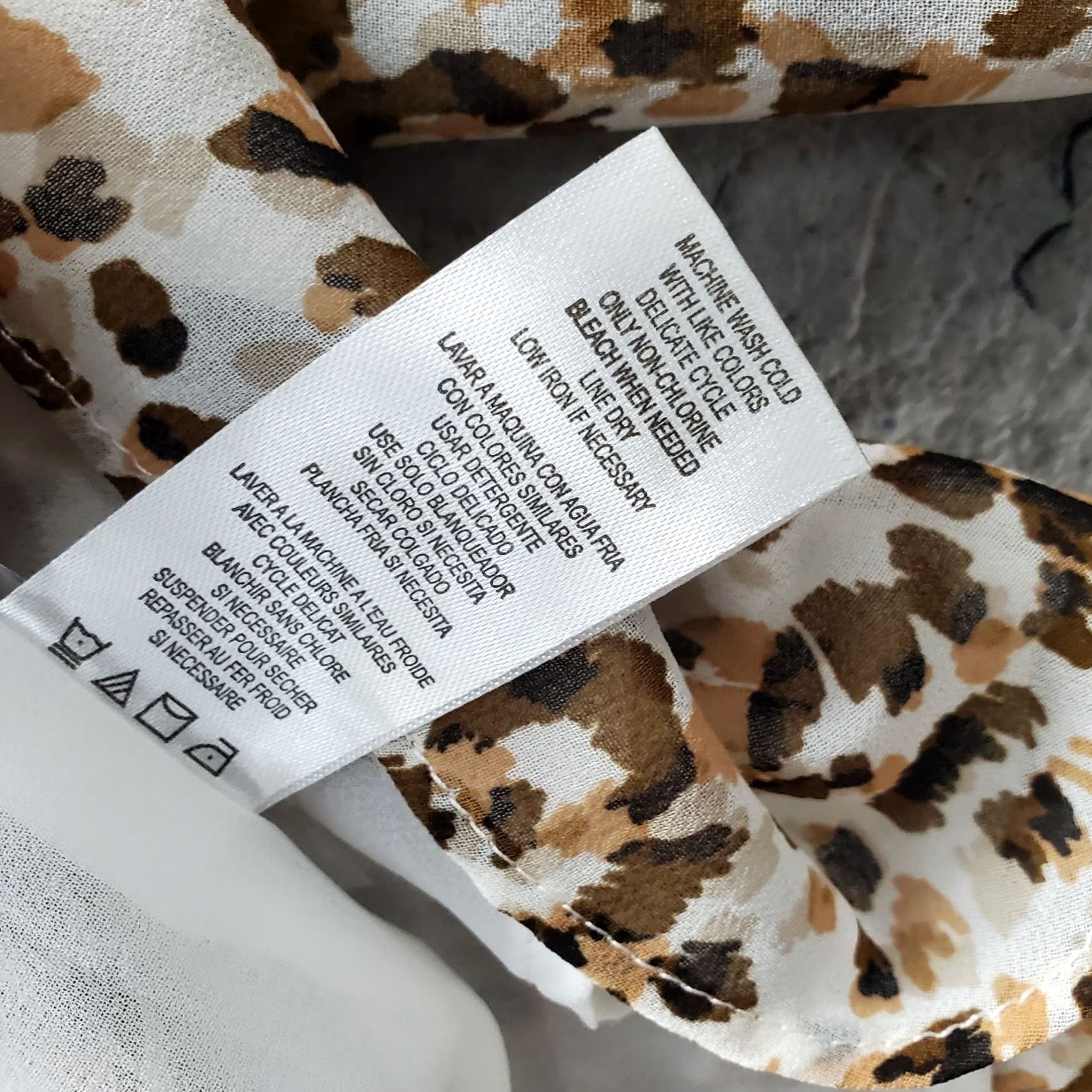 Calvin Klein Calvin Klein Blouse Womens S Multi Leopard Print Lined Balloon Sleeve V-Neck Shirt Womens S Size S / US 4 / IT 40 - 7 Thumbnail