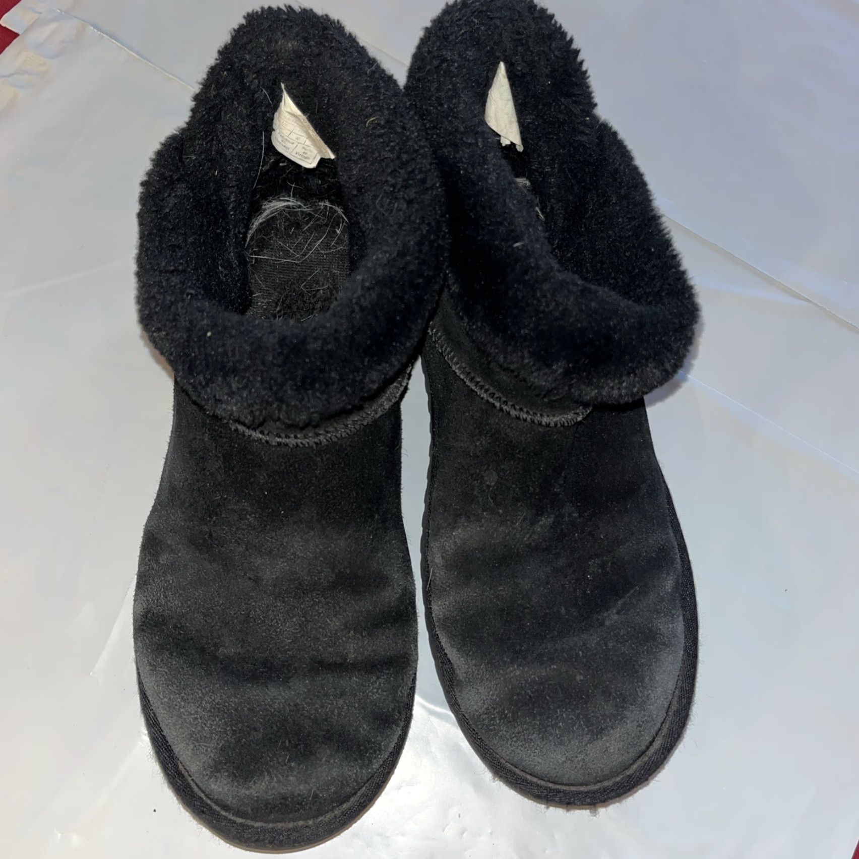 Vintage Koolaburra Uggs DEZI MINI ANKLE BOOTS WOMEN Black SUEDE Leather Fur Lined Size 9 Size US 9 / IT 39 - 4 Thumbnail