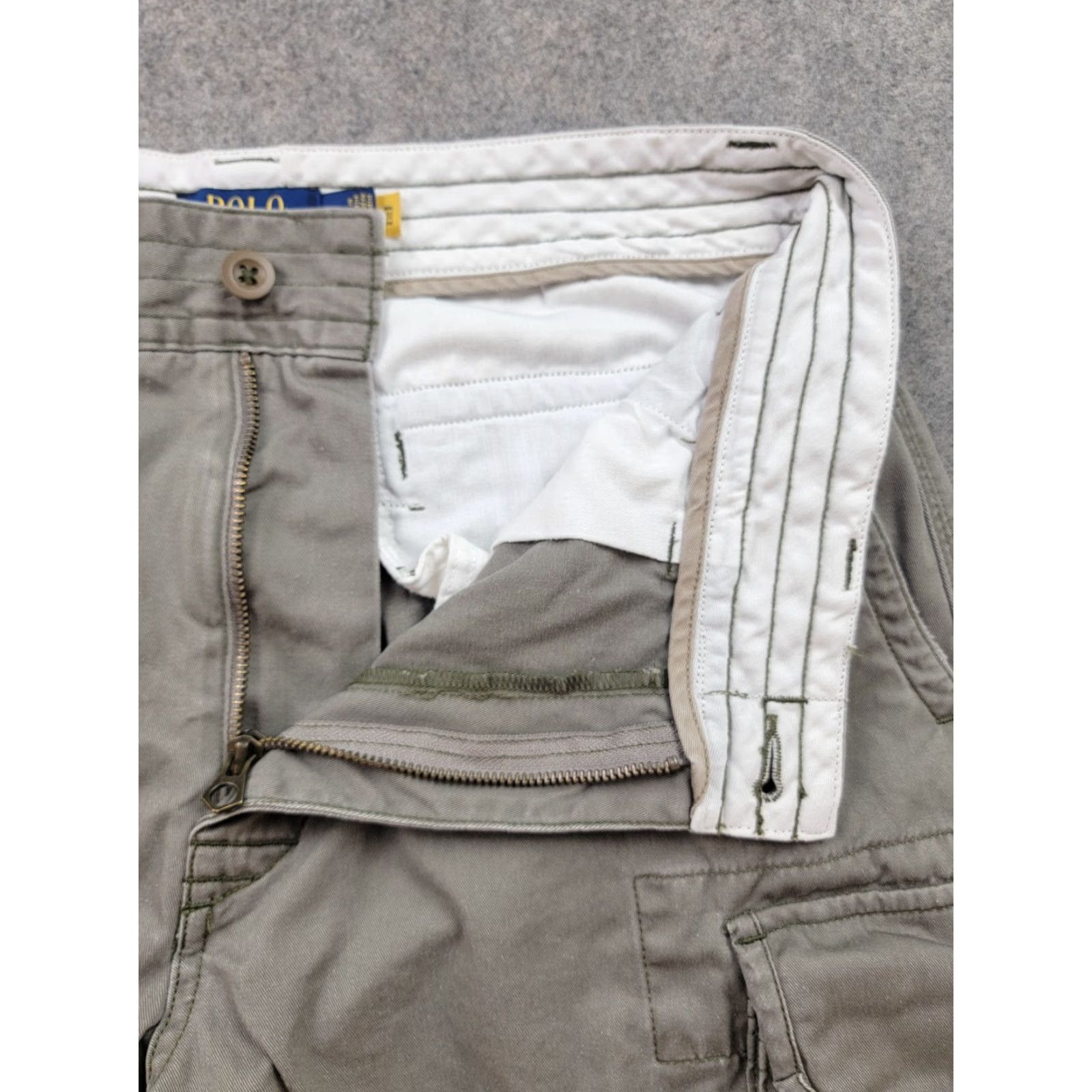 Polo Ralph Lauren Polo Ralph Lauren Cargo Shorts Mens 33 Green Gray Canvas Inseam 9in Pocket Logo Button Zip Casual Travel Preppy 90s American Outdoor Mens Size US XS / EU 42 / 0 - 6 Thumbnail