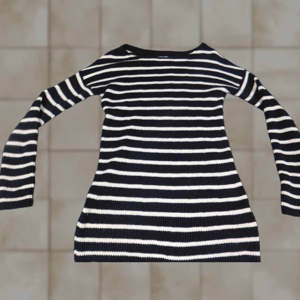 Old Navy Old Navy Womens Sweater Small Black Striped Knit Pullover Crew Neck Raglan Long Sleeve Open Stretch Bow Button Acrylic Cotton Slim Regular Women Size S / US 4 / IT 40 - 1 Thumbnail