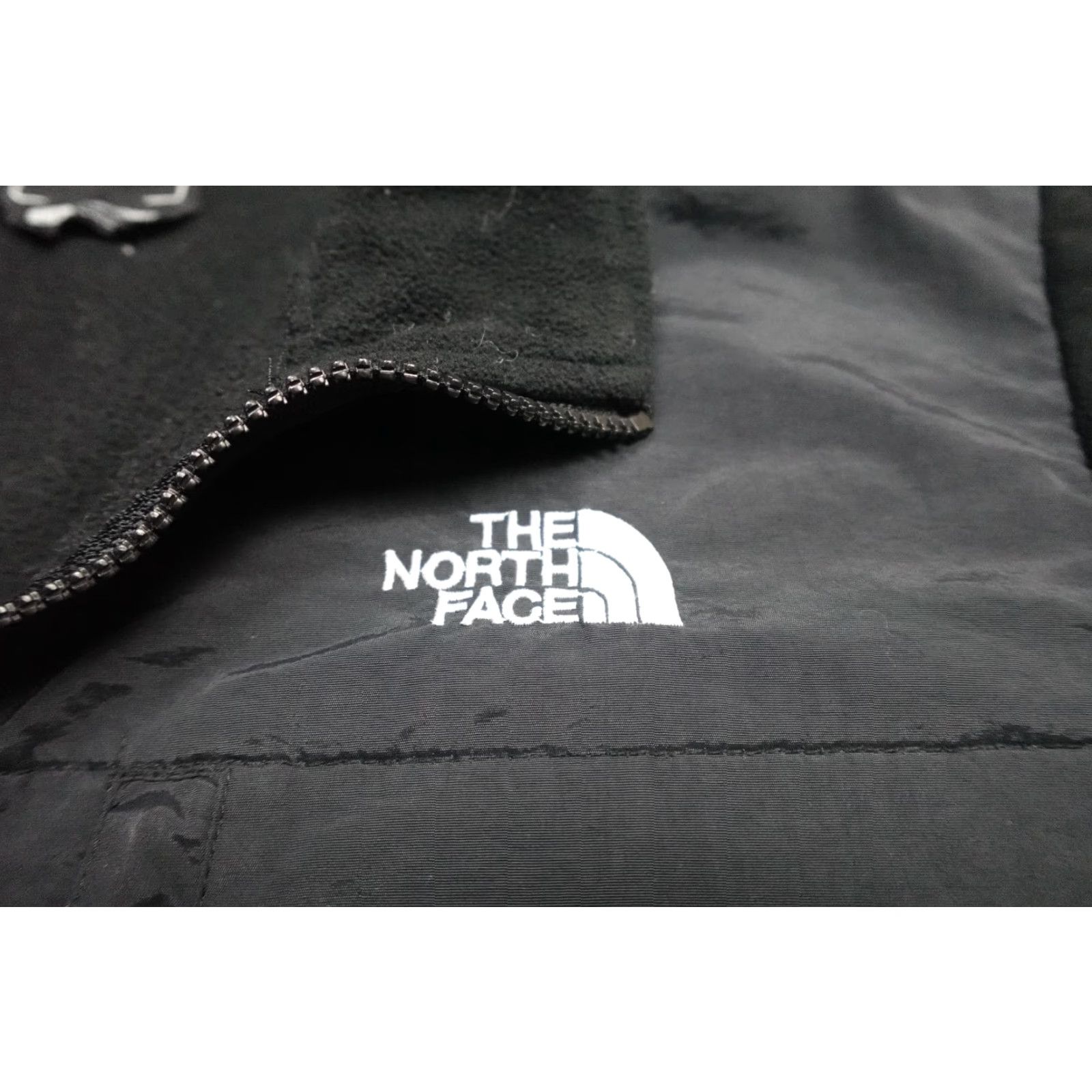 The North Face VINTAGE The North Face Denali Fleece Jacket Mens Large Black Zip Size US L / EU 52-54 / 3 - 3 Thumbnail