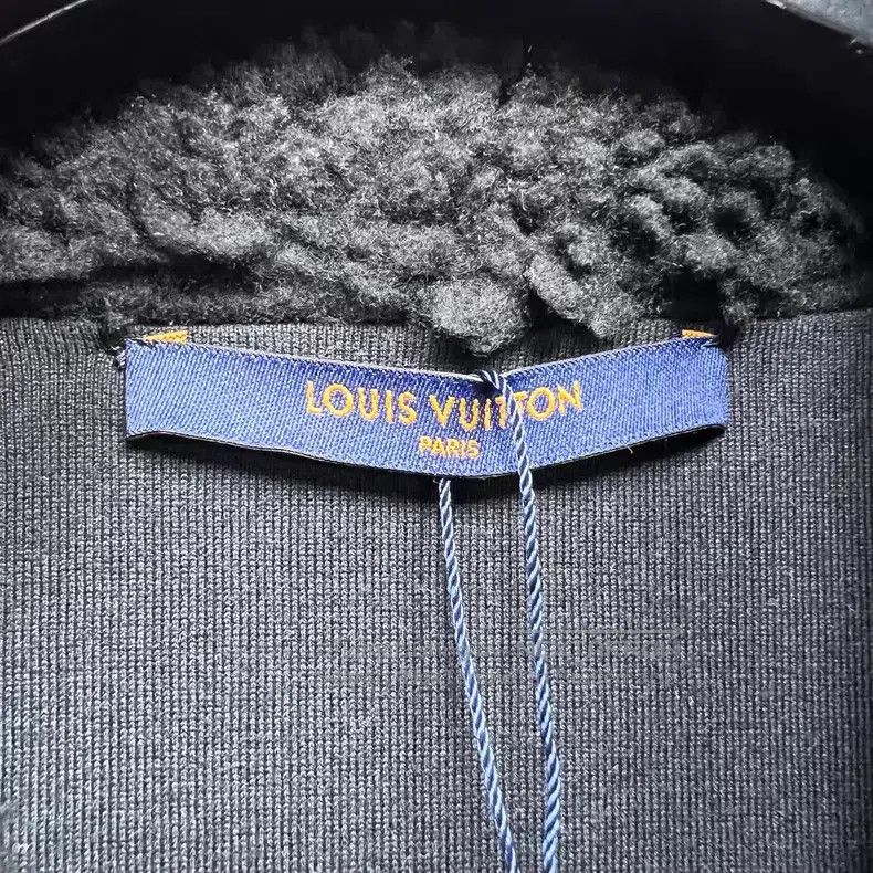 Louis Vuitton Louis Vuitton Nigo Black and Blue Checkerboard Teddy Jacke Size US M / EU 48-50 / 2 - 3 Thumbnail