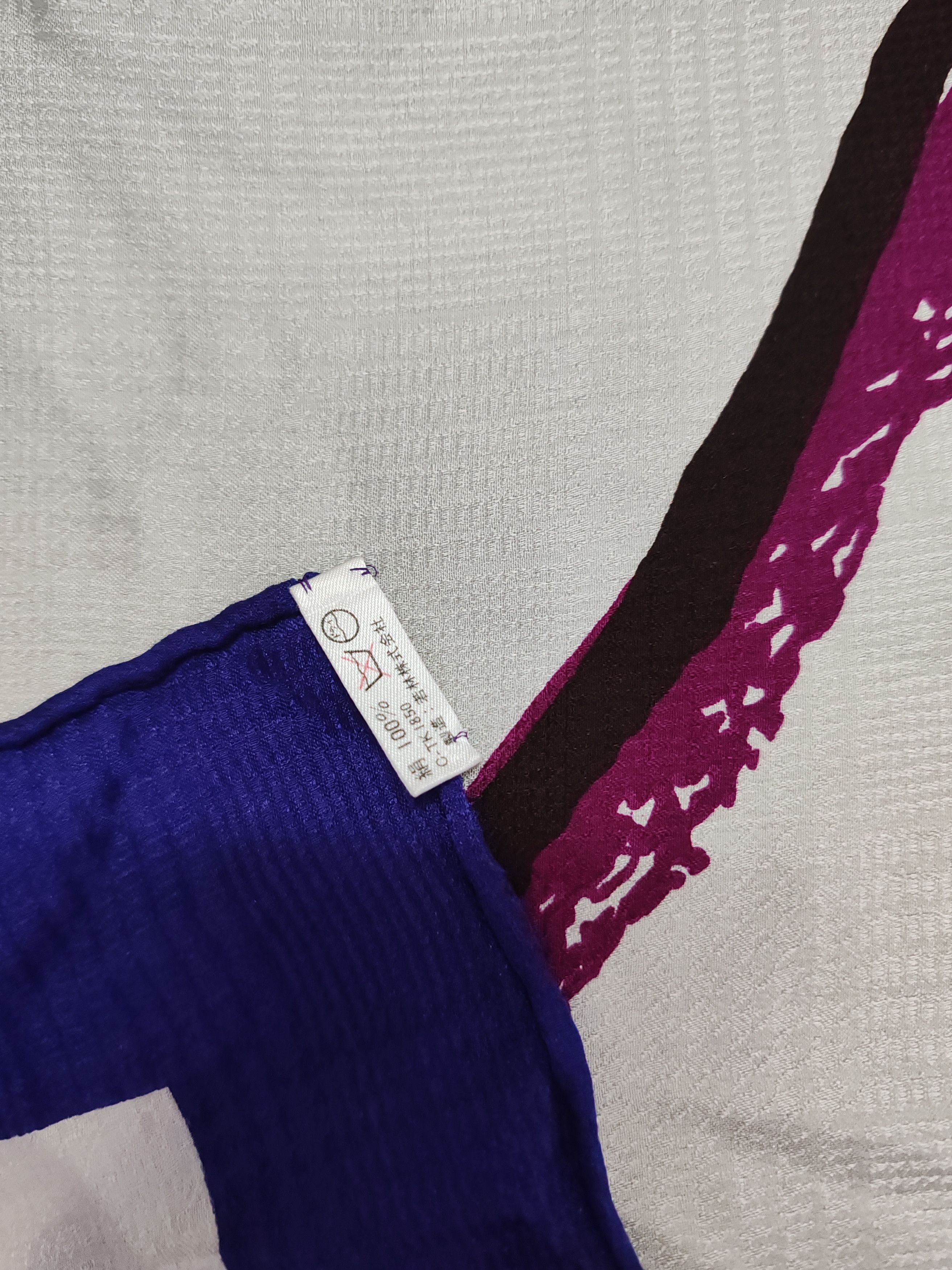 Pierre Balmain Vintage Silk Scarf Pierre Balmain Rare Women Back design Size ONE SIZE - 10 Thumbnail