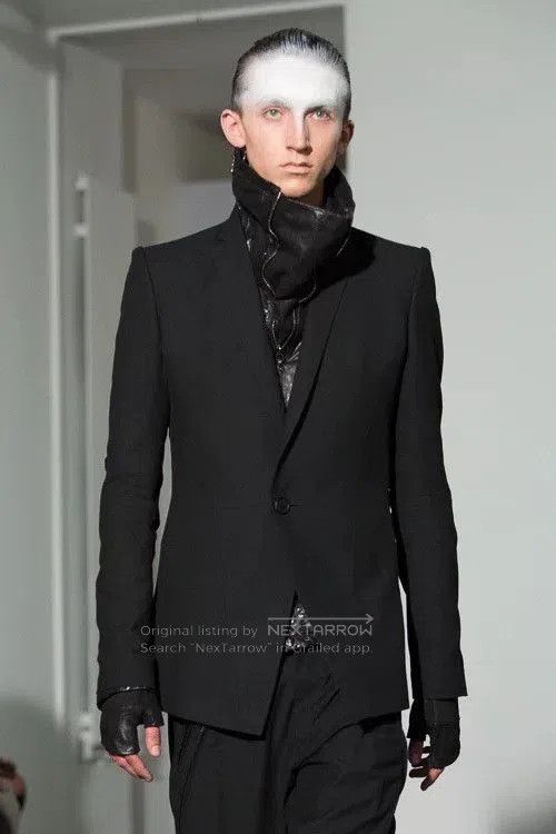 Julius Julius 7 Structured Shoulder Suit Jacket. Size US M / EU 48-50 / 2 - 1 Thumbnail