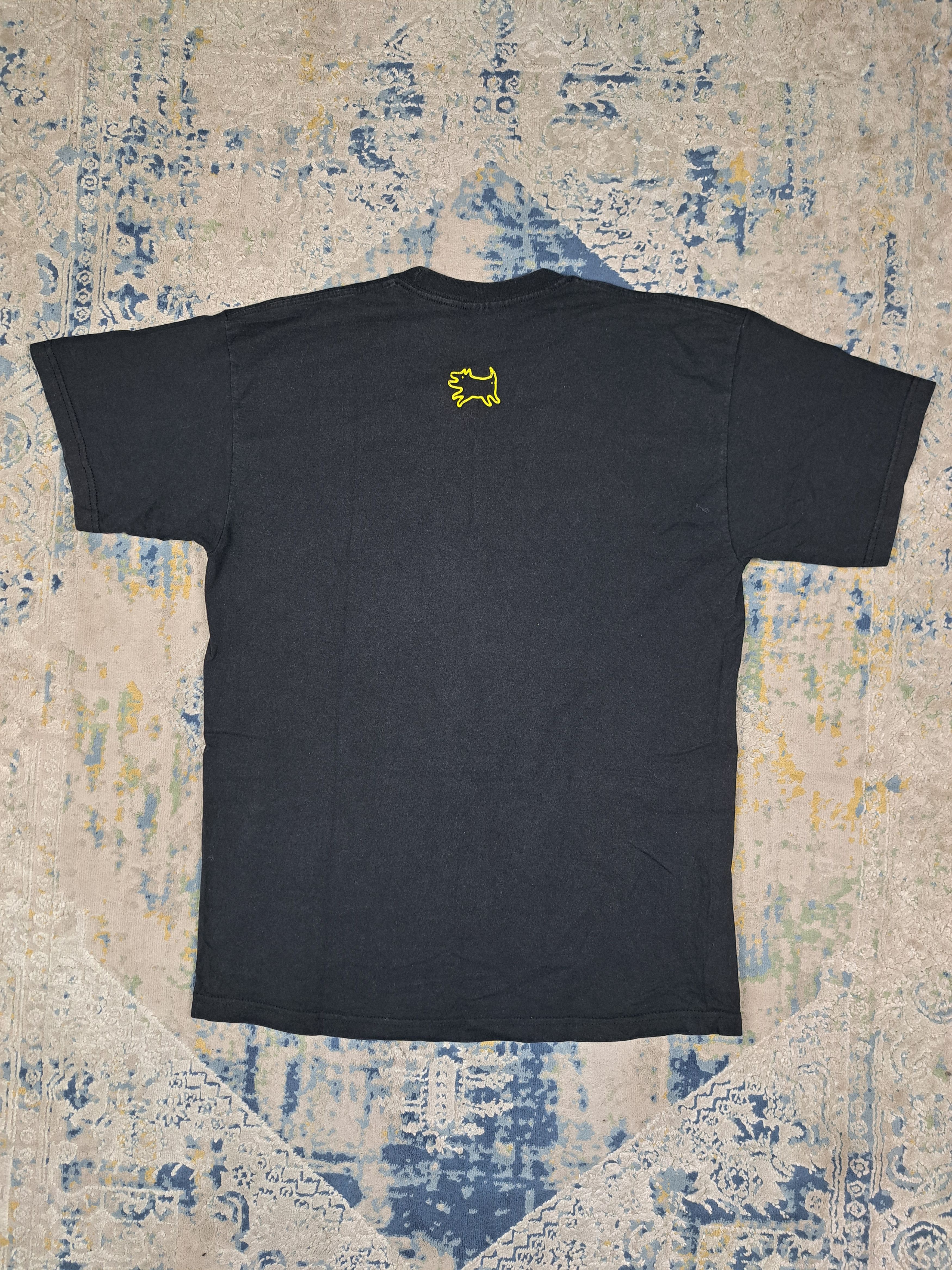 Vintage Vintage 00s 'Mida Oll? Whats Up' Keith Haring Art Style Tee Size US M / EU 48-50 / 2 - 3 Thumbnail