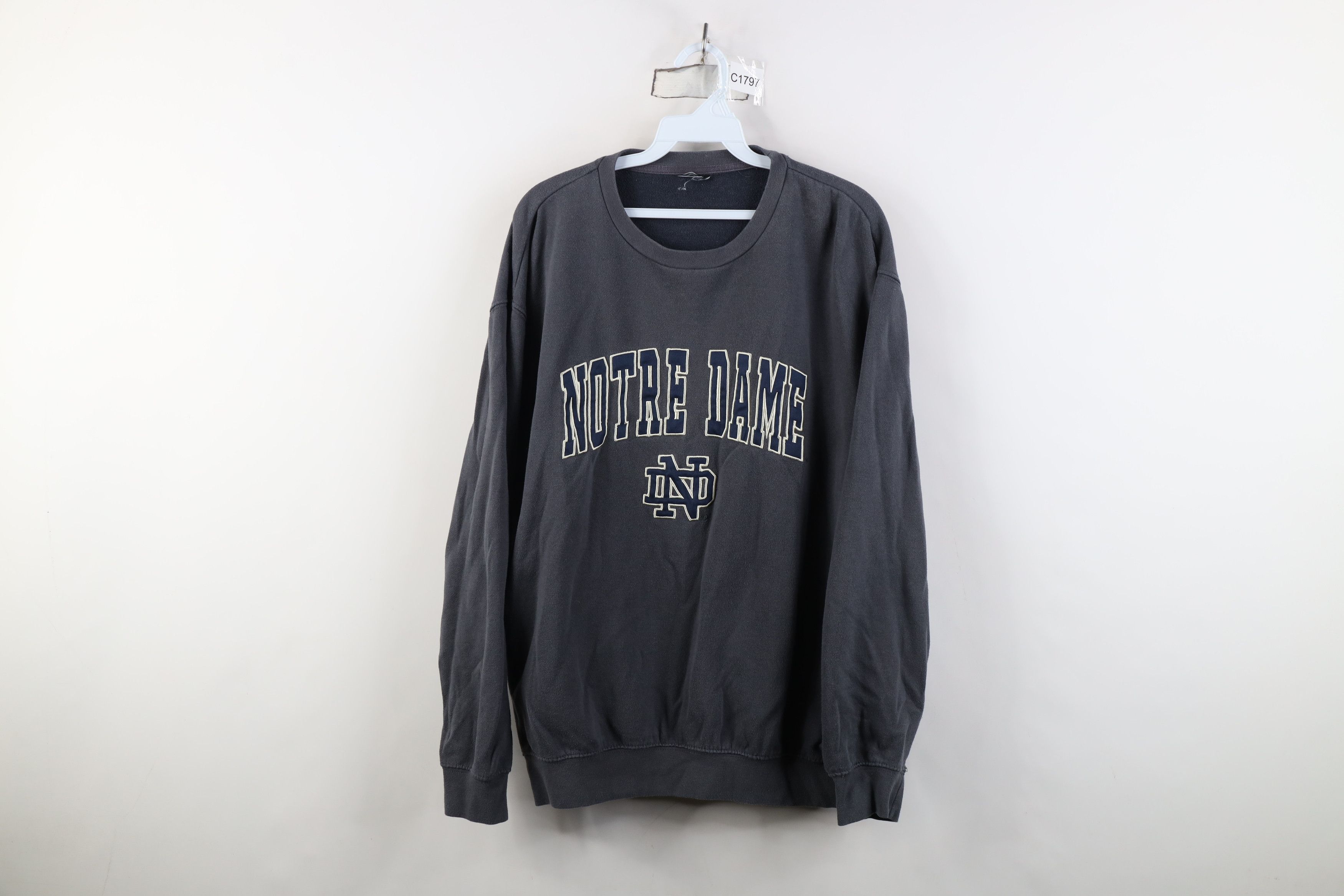 Vintage Vintage Notre Dame University Crewneck Sweatshirt Gray Size US XL / EU 56 / 4 - 1 Thumbnail
