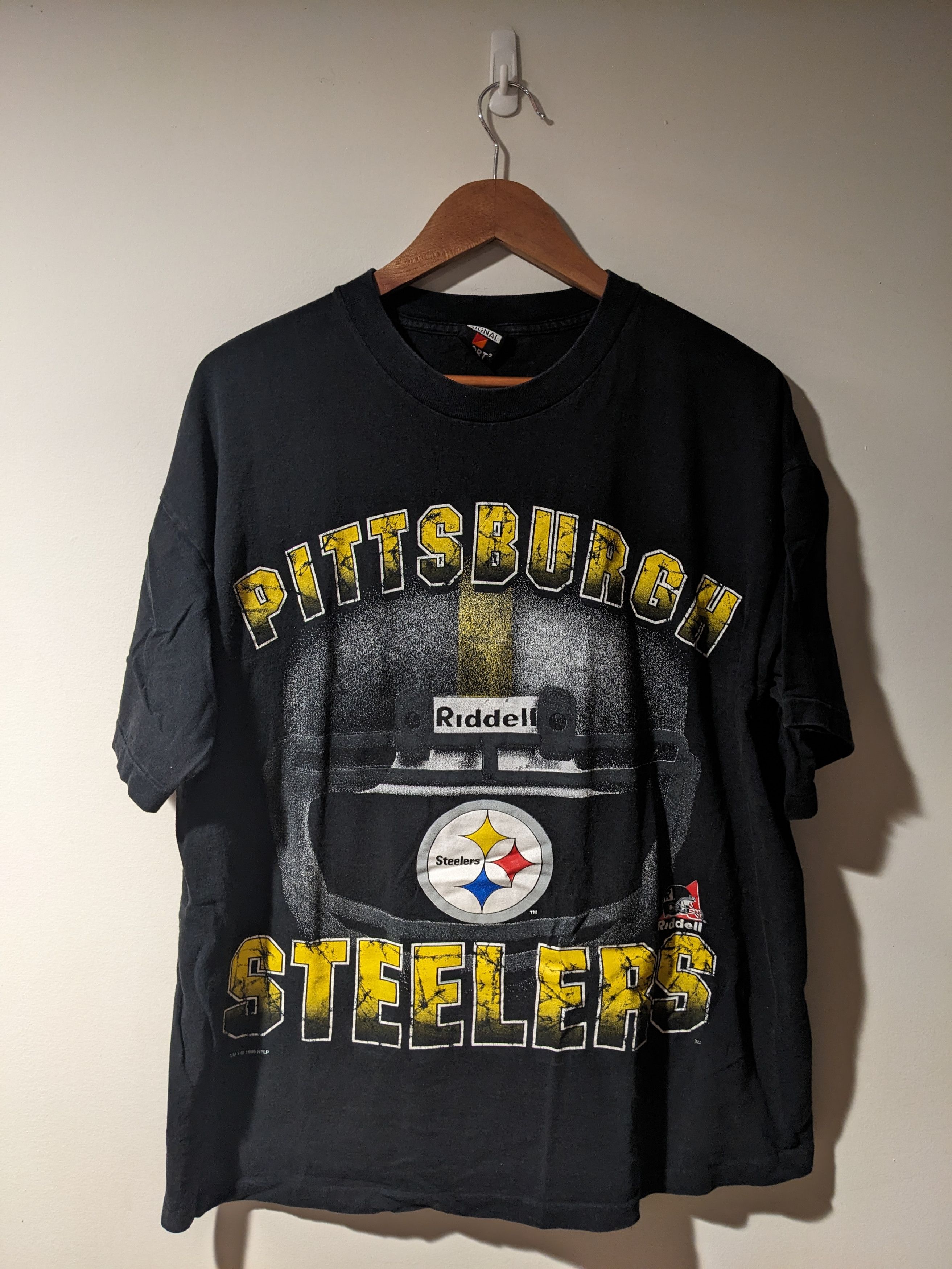 NFL × Vintage Vintage 1996 Pittsburgh Steelers NFL Football Helmet T-Shirt Size US XL / EU 56 / 4 - 1 Thumbnail