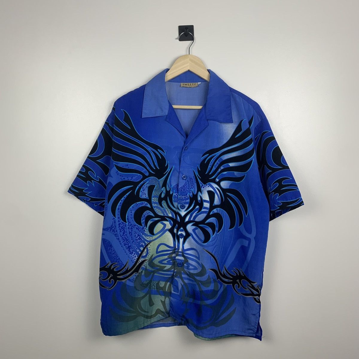 Vintage Vintage Hawaiian Y2K Tribal Shirt Avant Garde Short Sleeve Size US L / EU 52-54 / 3 - 1 Thumbnail