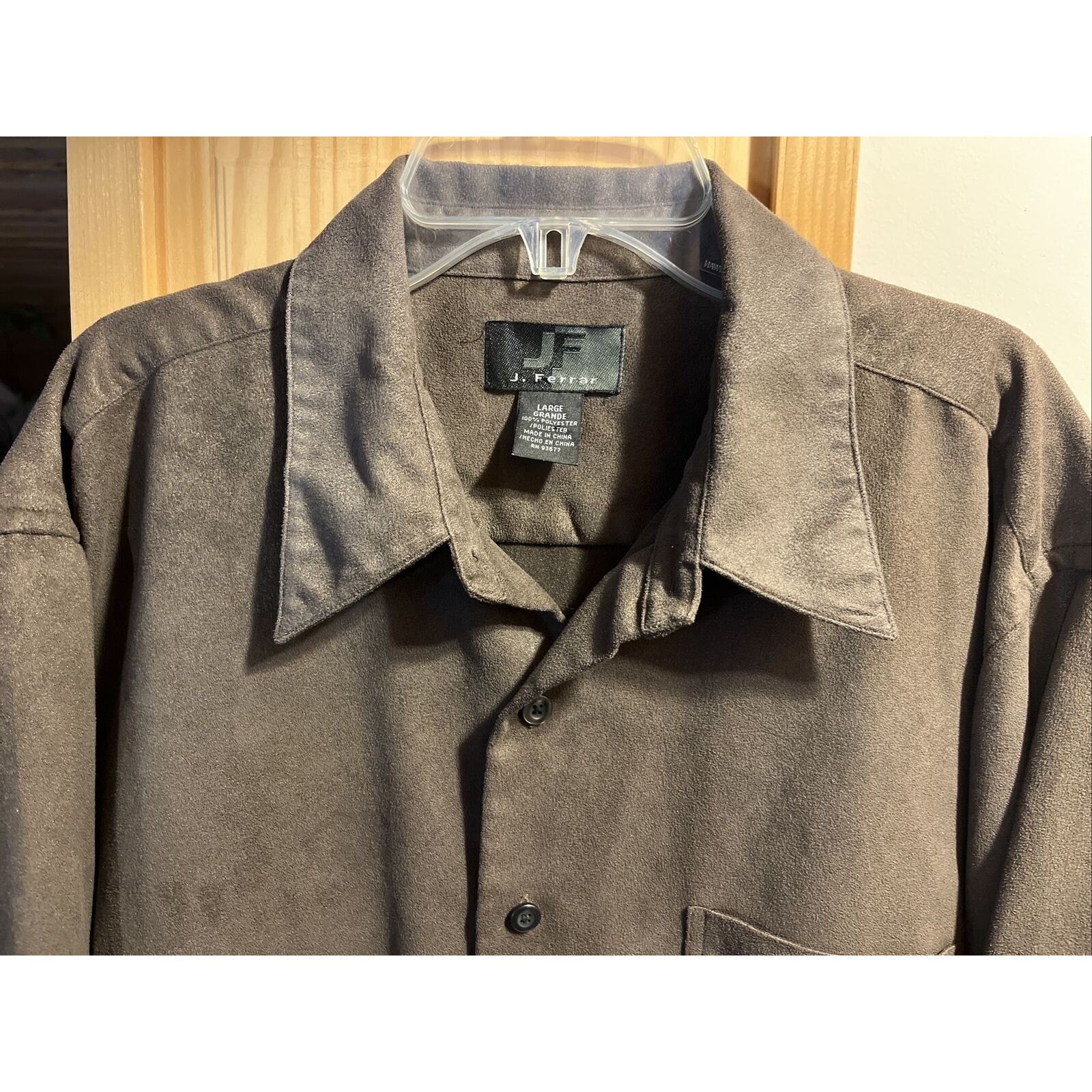 J Ferrar J. Ferrar Men’s L Brown LS Button Suede Feel Polyester Shirt Size US L / EU 52-54 / 3 - 4 Thumbnail