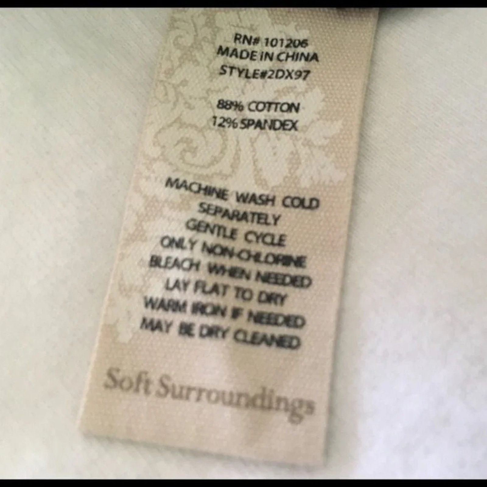 The Unbranded Brand Soft Surroundings Must Have printed leggings in camo, size M Size 32" / US 10 / IT 46 - 4 Thumbnail
