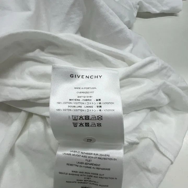 Givenchy Givenchy Givenchy Logo Distressed Short Sleeve TShirt -250 Size US S / EU 44-46 / 1 - 3 Thumbnail