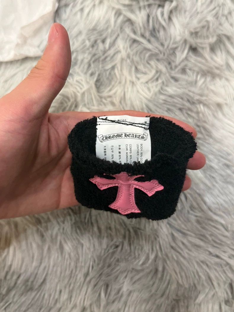 Chrome Hearts Chrome heart Pink patent leather wristband Size ONE SIZE - 8 Thumbnail