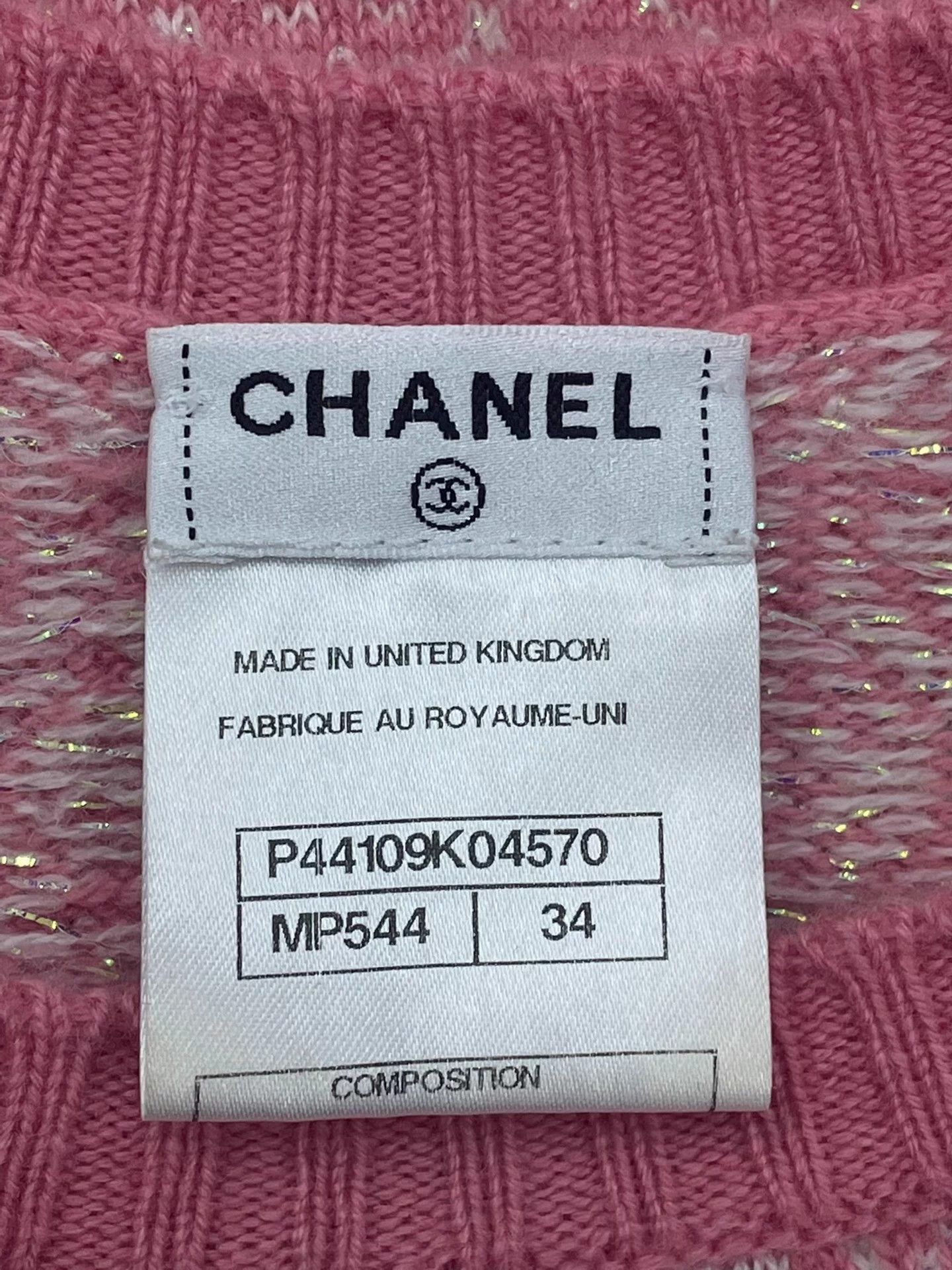Chanel Chanel pink & white gemstone button cashmere sweater Size XS / US 0-2 / IT 36-38 - 4 Thumbnail