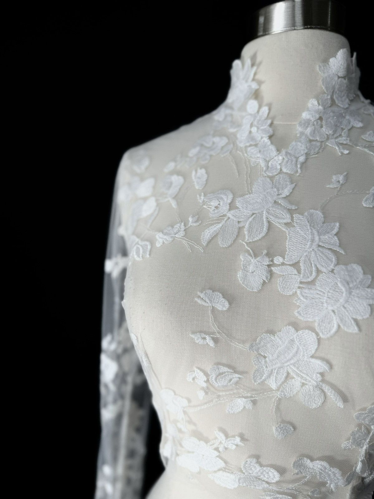 Other Preloved US 6 Anna Augusta Custom Bridal Lace Cape Size M / US 6-8 / IT 42-44 - 4 Thumbnail