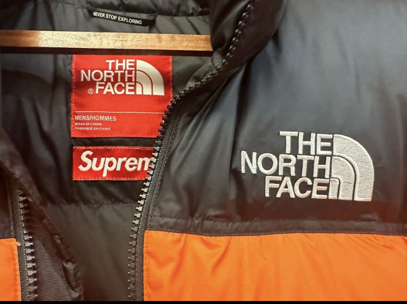 Supreme × The North Face Supreme tnf the north face leaves orange nuptse Jacket Size US M / EU 48-50 / 2 - 4 Thumbnail