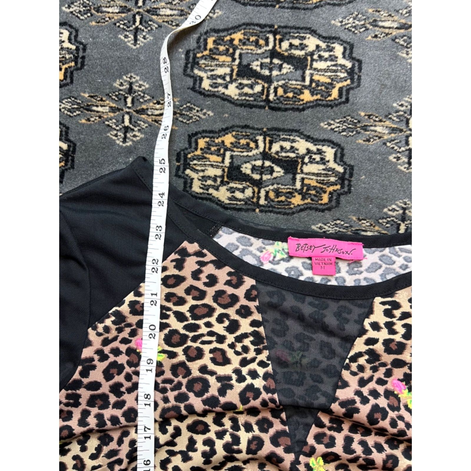 Betsey Johnson **VINTAGE Betsey Johnson Size M Leopard Print Blouse** User: Vintage Betsey Johnson Size M Leopard Print Blouse Size M / US 6-8 / IT 42-44 - 3 Thumbnail