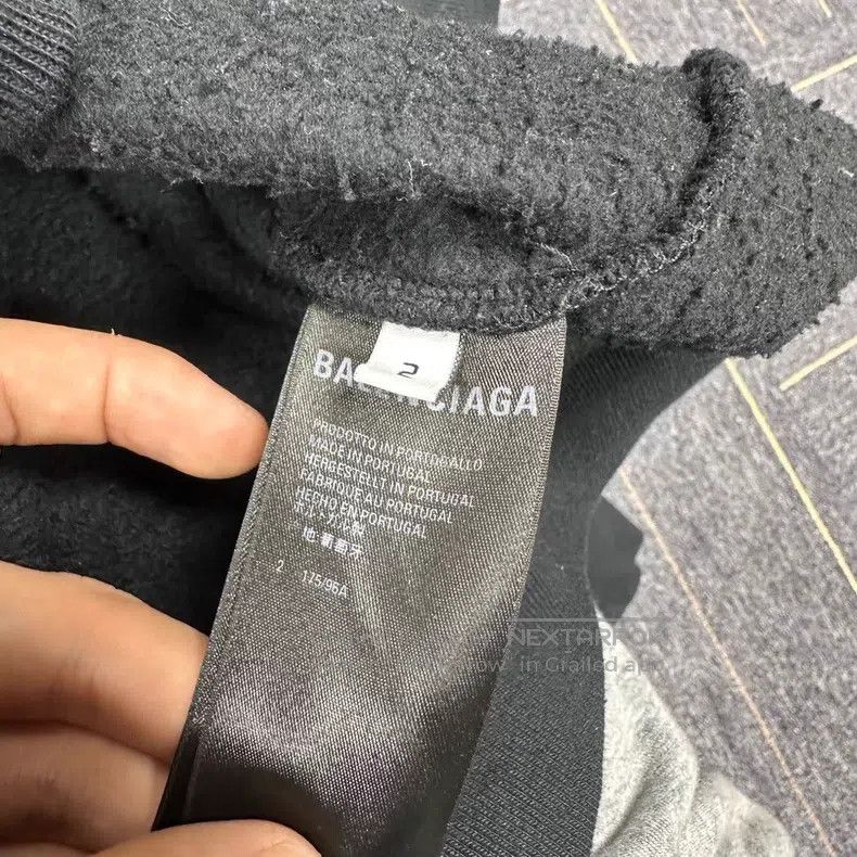 Balenciaga Balenciaga Limited Edition Jelly LOGO Black Hoodie Size US M / EU 48-50 / 2 - 3 Thumbnail