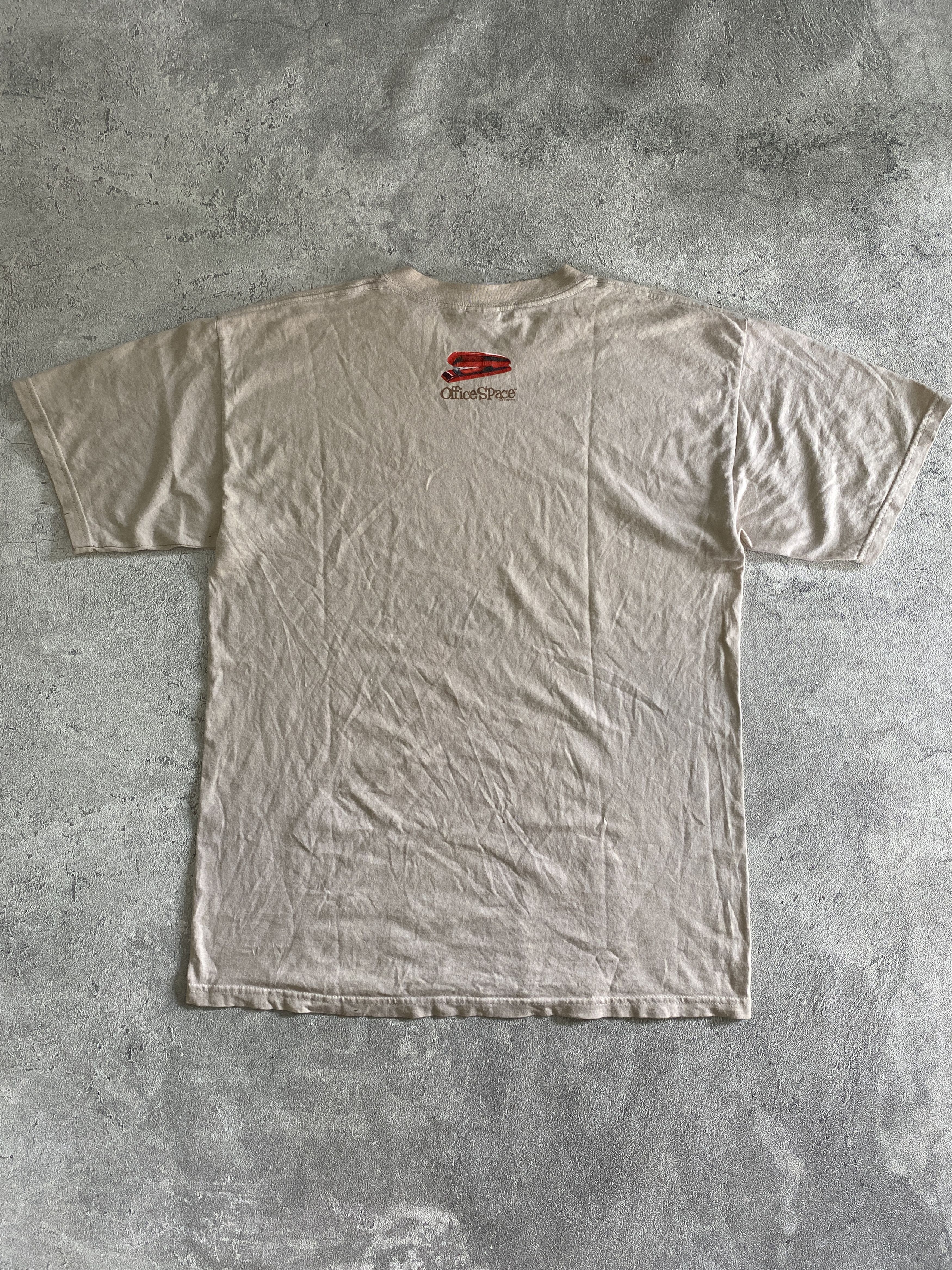 Gildan Vintage 2004 Office Space "Stapler Guy" Movie Shirt Fox TV Size US L / EU 52-54 / 3 - 10 Thumbnail
