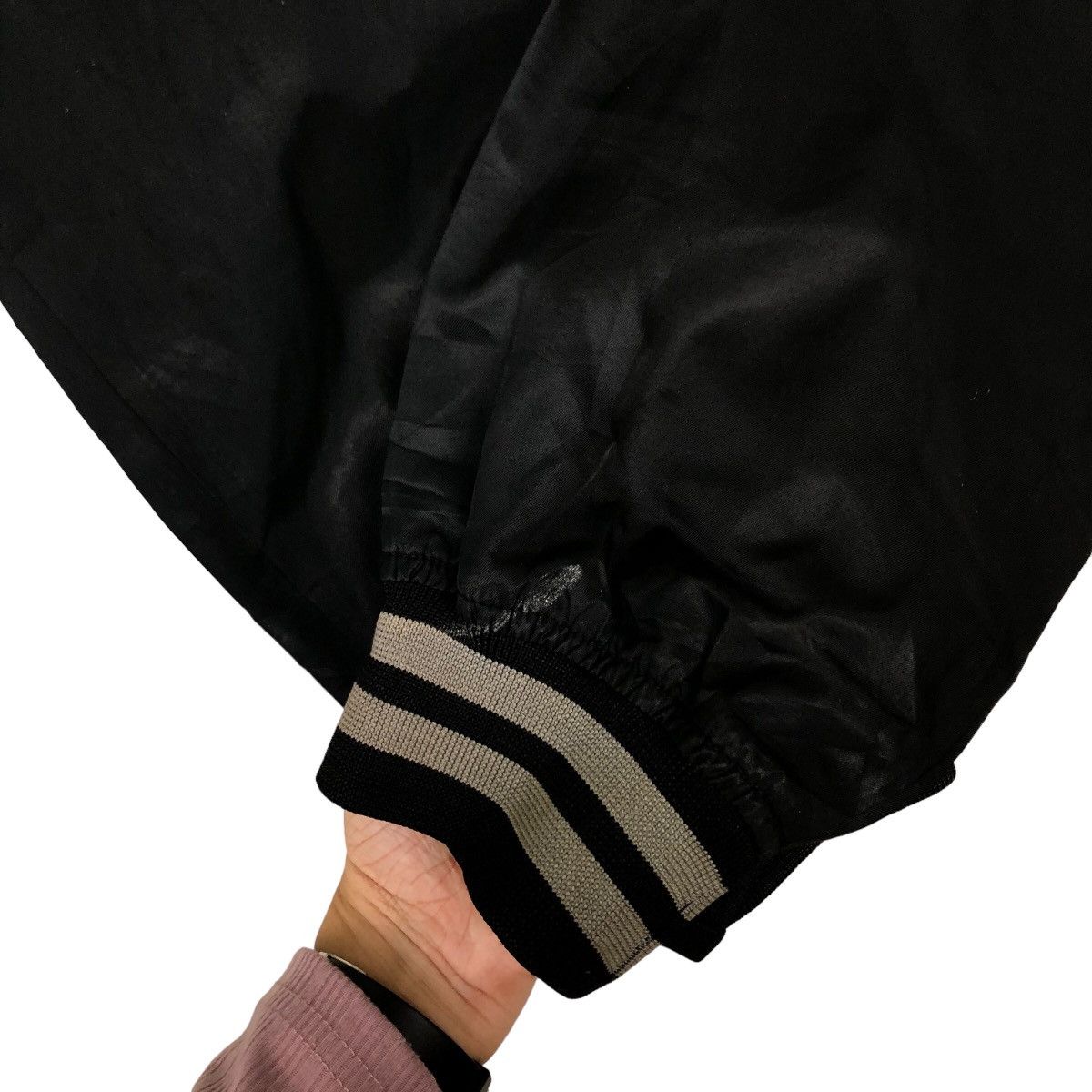 Japanese Brand VINTAGE SATIN BOMBER JACKET SUNTORY COFFEE BIG LOGO Size US M / EU 48-50 / 2 - 11 Thumbnail