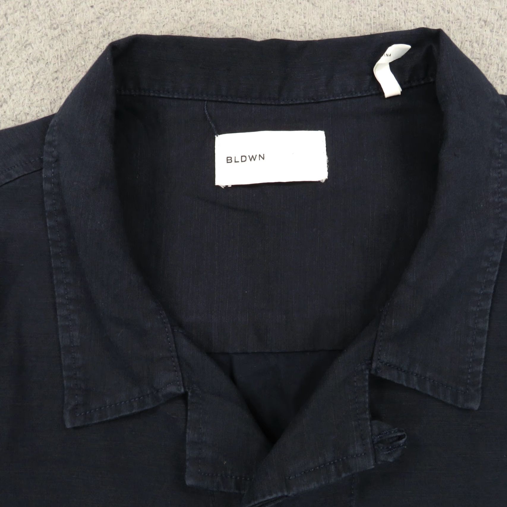 Vintage BLDWN Shirt Mens XL Navy Blue Linen Cotton Loop Collar Short Sleeve Button Up KS Vintage Brand BLDWN Size US XL / EU 56 / 4 - 3 Thumbnail
