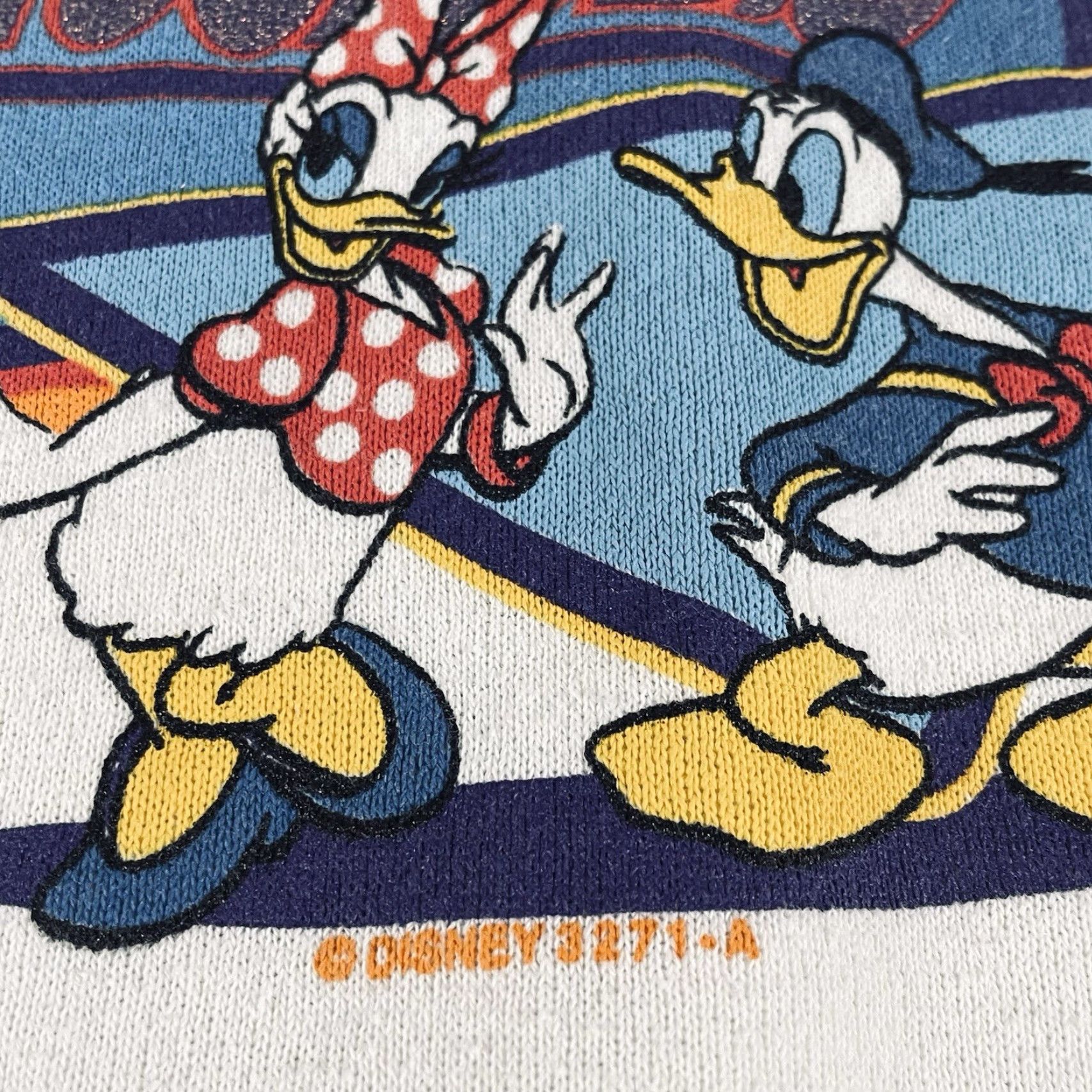 Vintage VINTAGE Disney Sweatshirt Mickey Unlimited Jerry Leigh Crewneck USA L/XL White Graphic Print Unisex Adults Ski Pullover Size US L / EU 52-54 / 3 - 4 Thumbnail