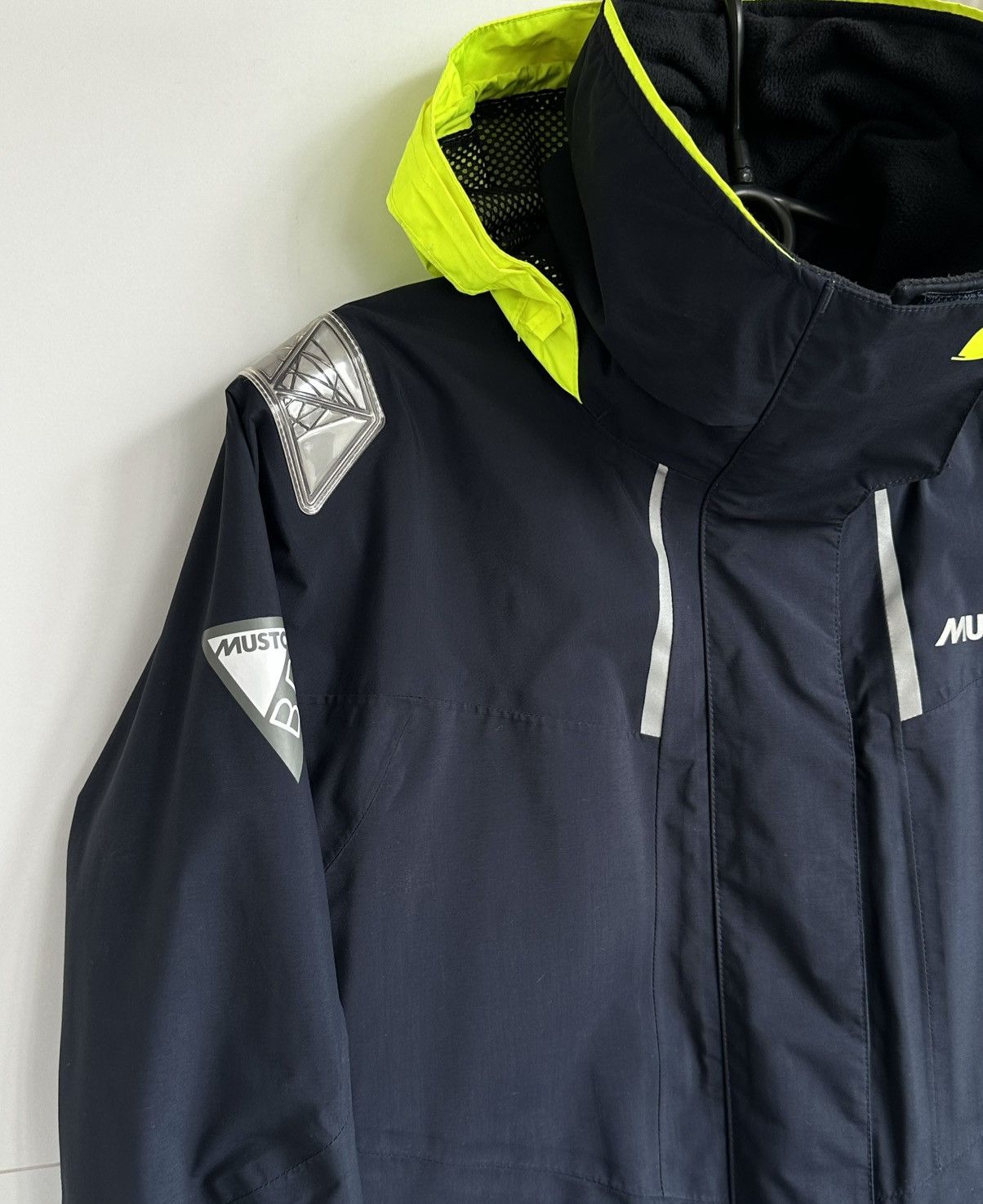 Musto Musto BR1 Sailing Jacket Women's Size 10 Waterproof Yachting Size S / US 4 / IT 40 - 3 Thumbnail