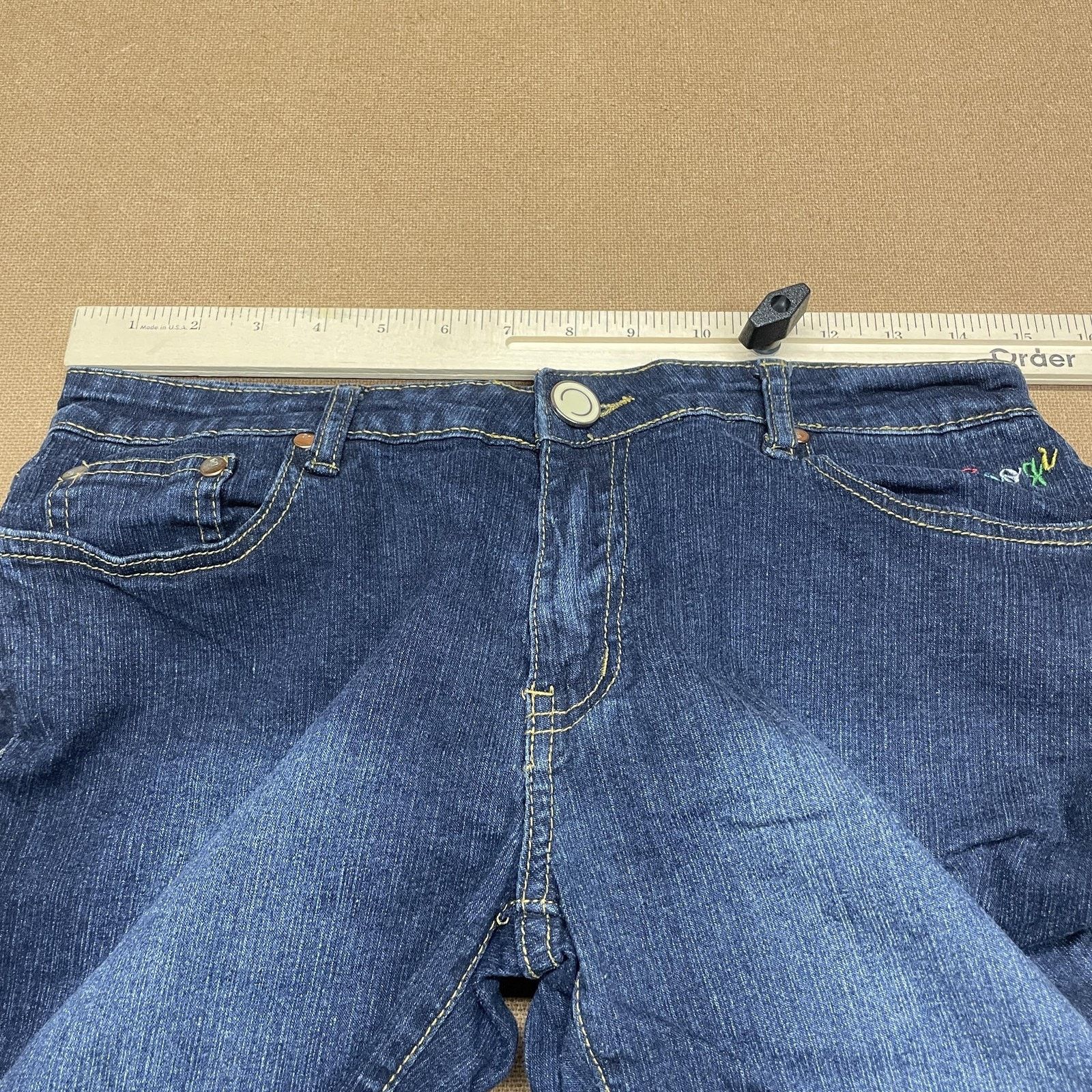 Coogi Coogi Jeans Womens 9/10 Dark Wash Embroidered Butterfly Size 30" / US 8 / IT 44 - 12 Thumbnail