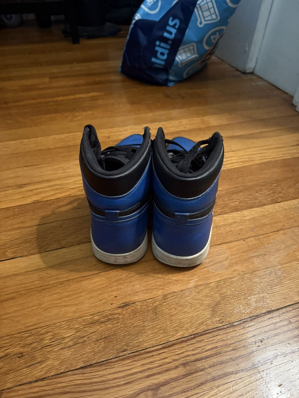 Nike Jordan 1 Retro Royal Size US 11 / EU 44 - 4 Thumbnail