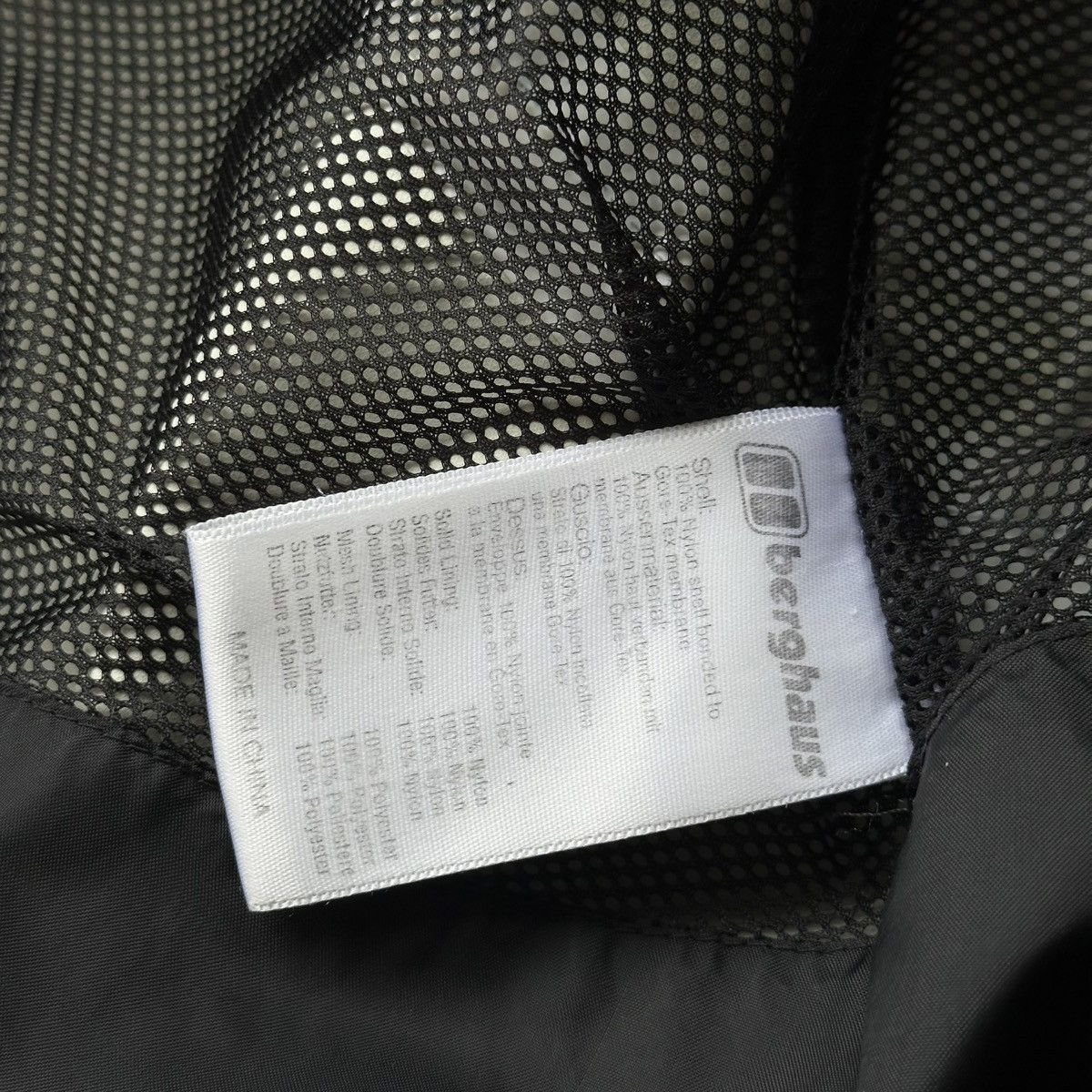 Berghaus Berghaus Mera Peak Goretex Waterproof Outdoor Jacket Size L Size US L / EU 52-54 / 3 - 15 Thumbnail