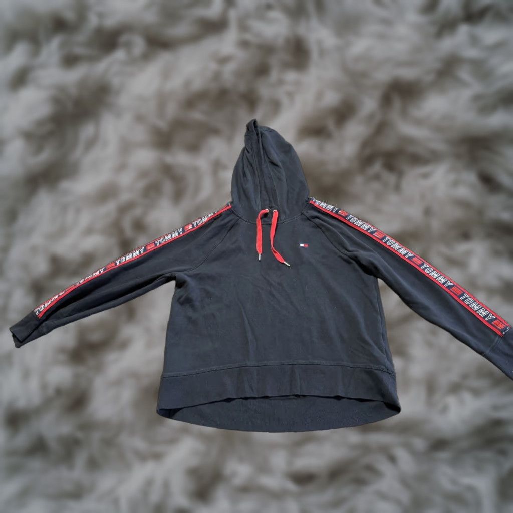 Tommy Hilfiger Tommy Hilfiger Womens Hoodie Crop Pullover Sport Size XL Black Red Size XL / US 12-14 / IT 48-50 - 1 Thumbnail