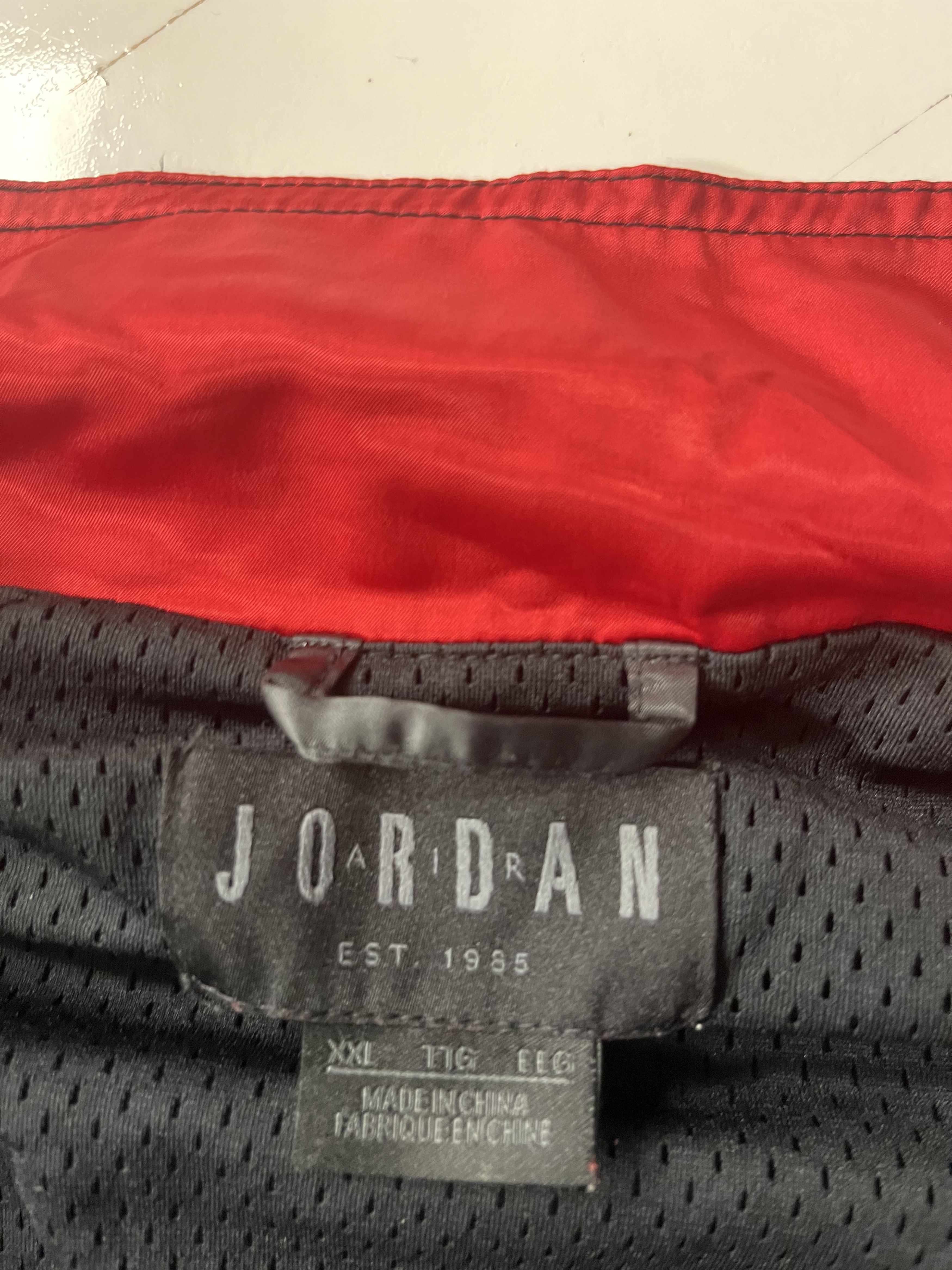 Jordan Brand vintage red & black air jordan nike mens windbreaker jacket Size US XXL / EU 58 / 5 - 4 Thumbnail