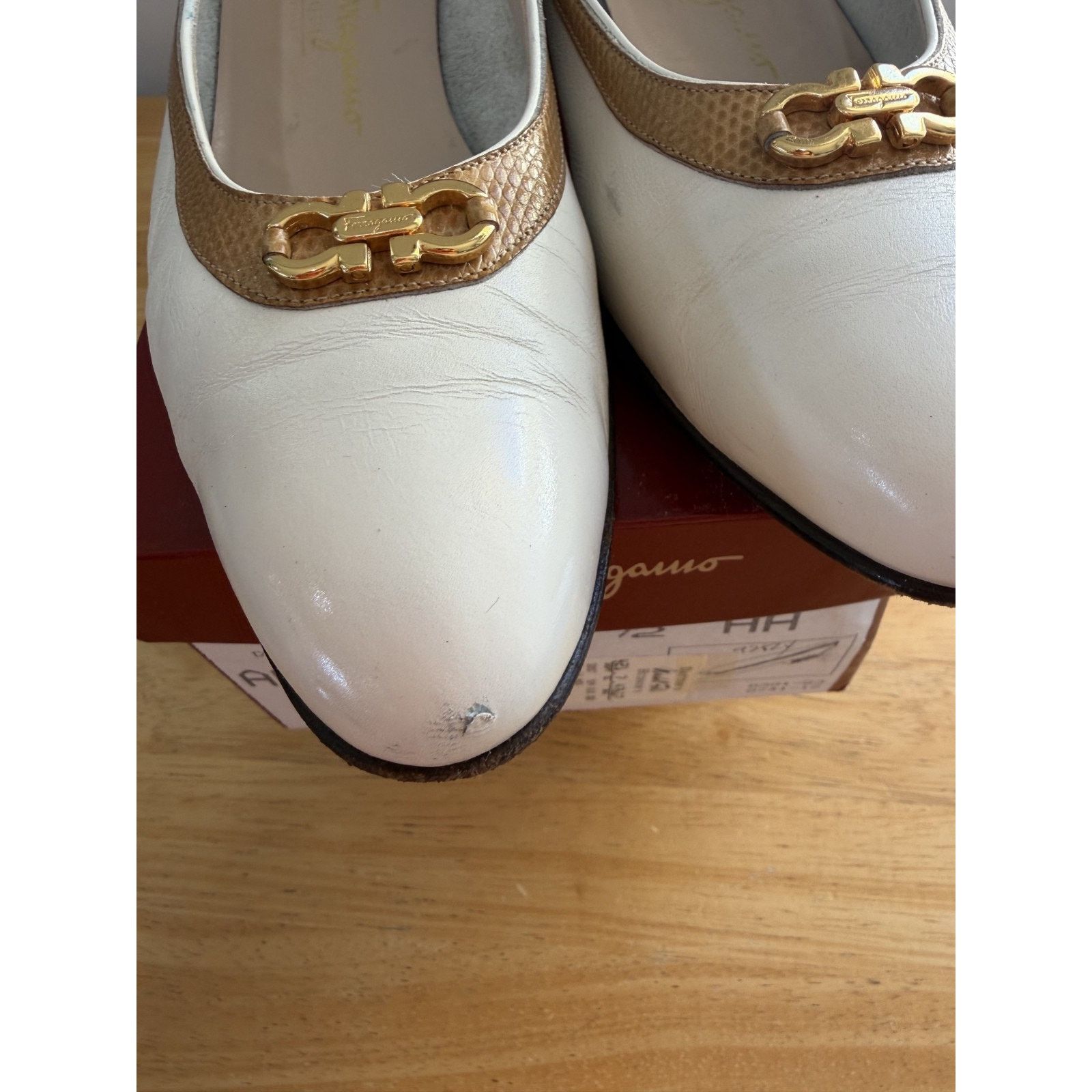 Salvatore Ferragamo Womens Vintage Salvatore Ferragamo Acerba White 7.5 AA Size US 7.5 / IT 37.5 - 4 Thumbnail