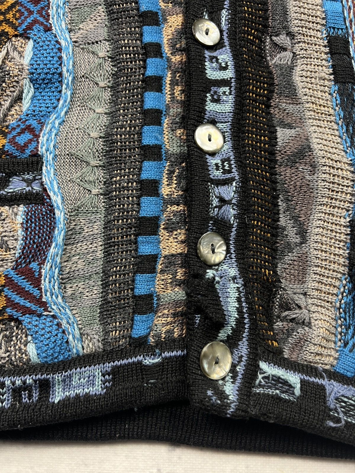 Coogi Coogi vintage sweater knit wear cardigan australia wool 90 Size US XL / EU 56 / 4 - 11 Thumbnail