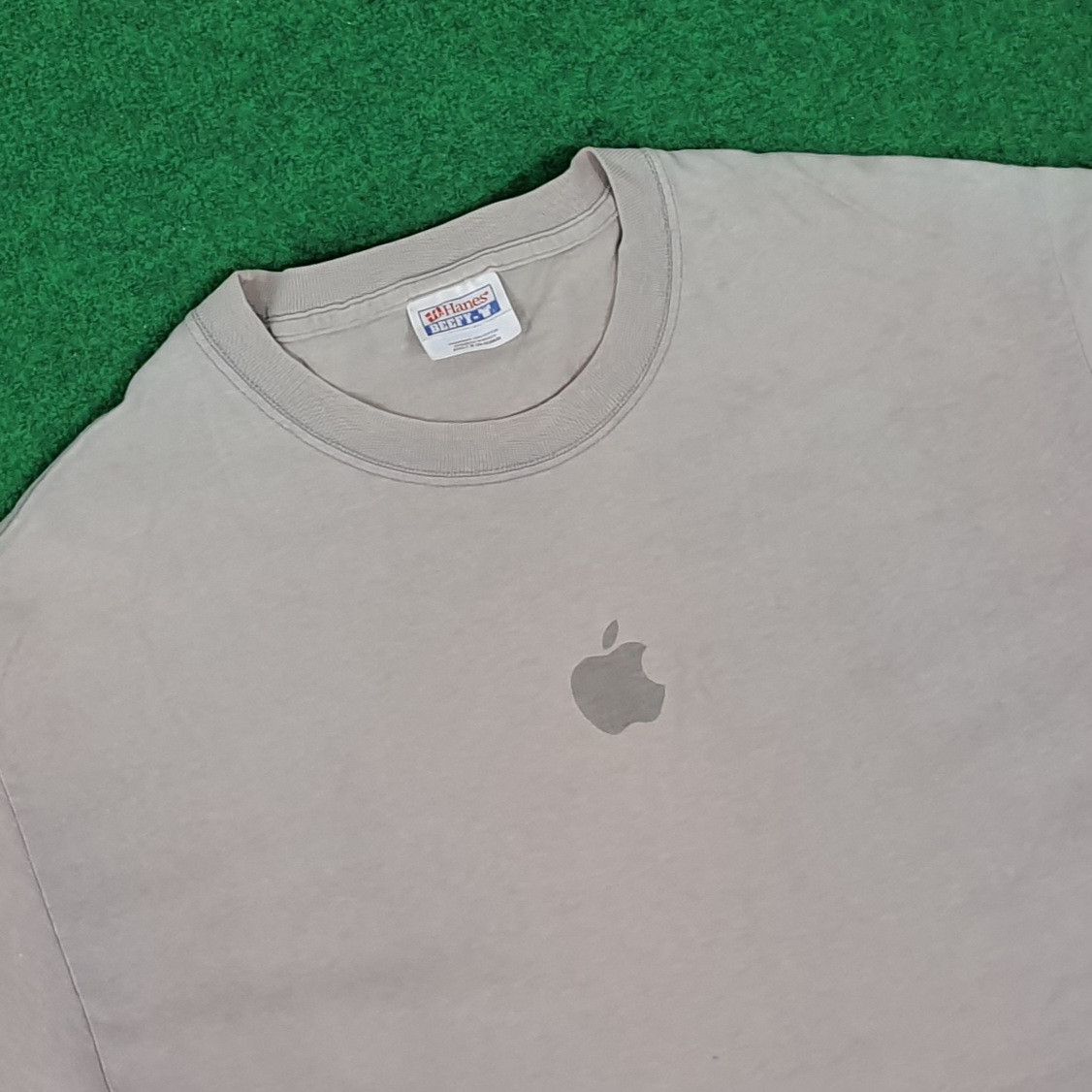 Apple × Vintage Vintage Apple Product Center Logo iPhone Streetwear Tshirt Size US M / EU 48-50 / 2 - 2 Thumbnail