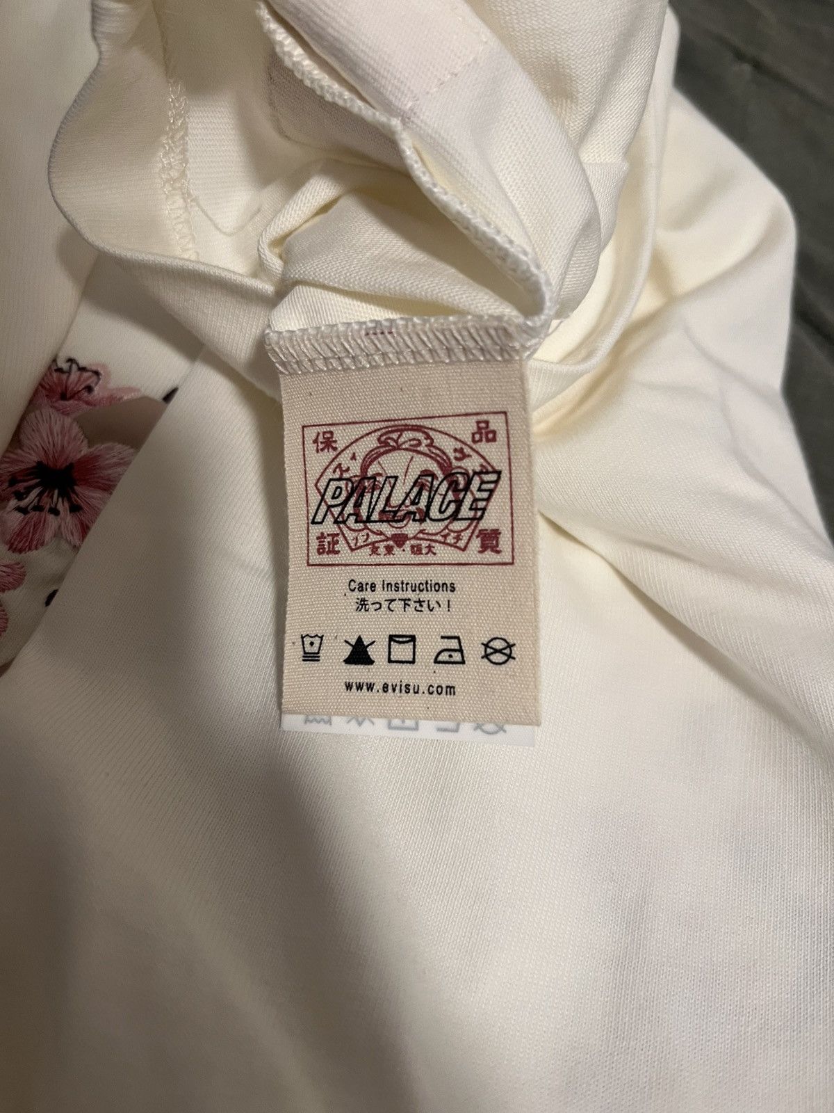 Evisu × Palace Palace Evisu Heavy Wash T Shirt Pink Size Medium Size US M / EU 48-50 / 2 - 7 Thumbnail